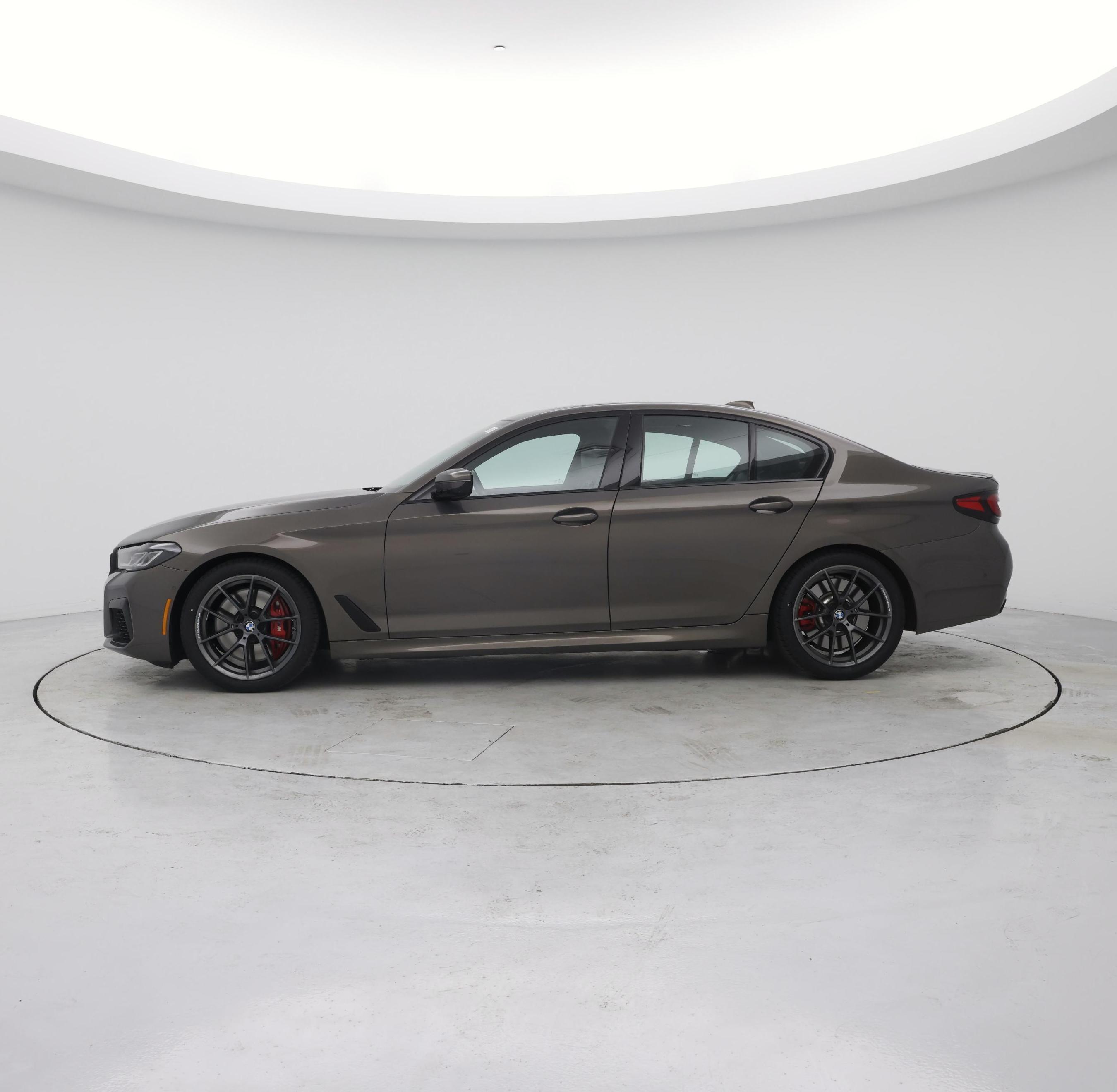 Thumbnail: 2022 BMW 5 Series - 3
