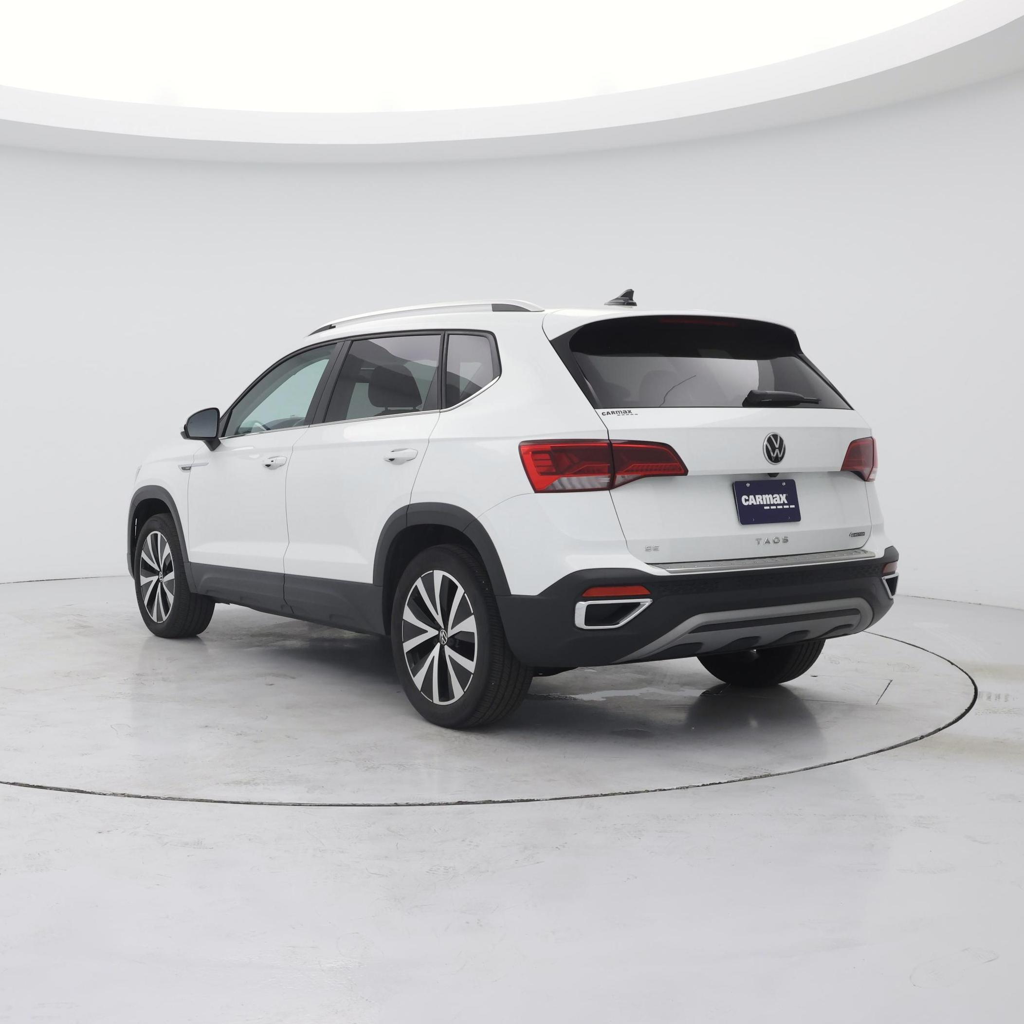 Thumbnail: 2022 Volkswagen Taos - 2