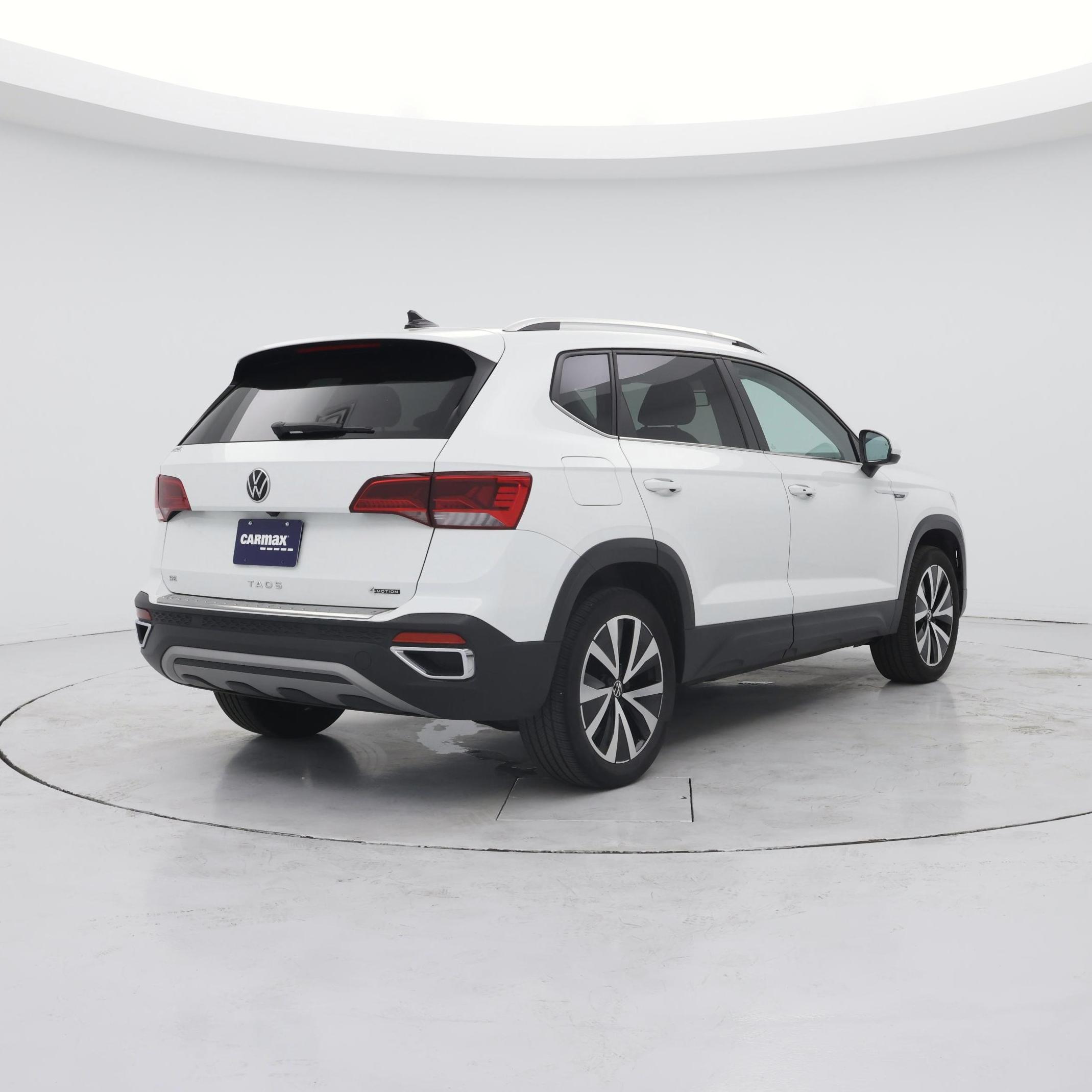 Thumbnail: 2022 Volkswagen Taos - 8