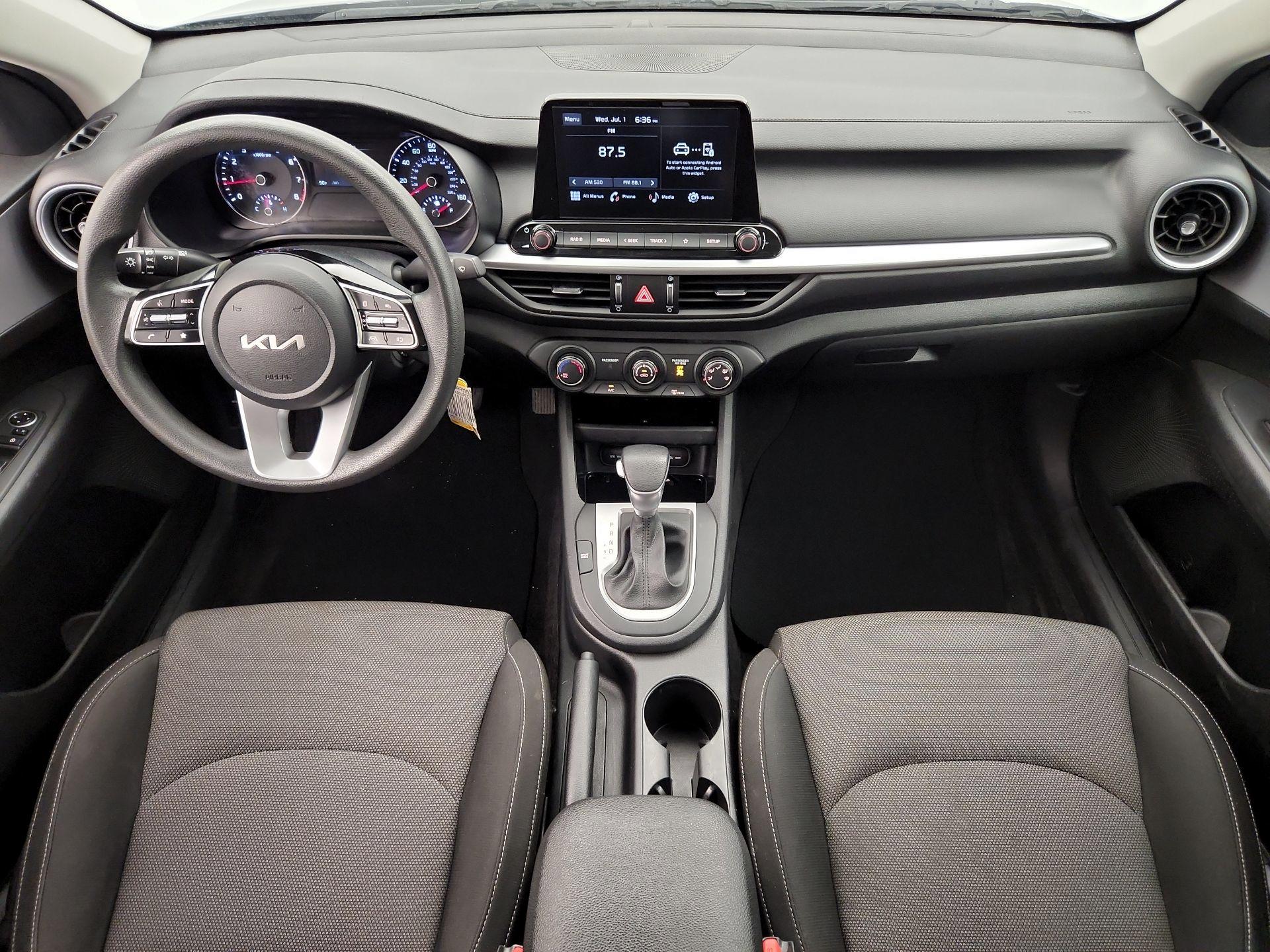 Thumbnail: 2023 Kia Forte - 9