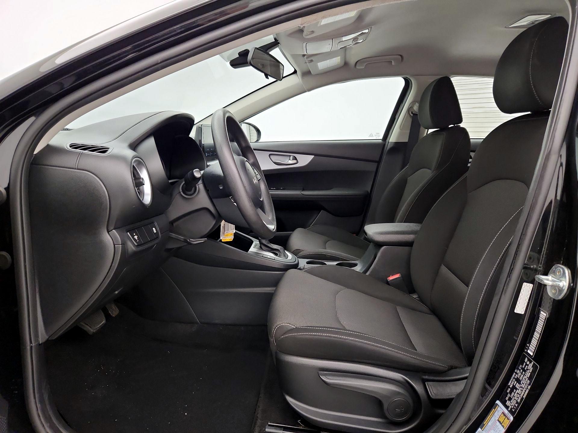 Thumbnail: 2023 Kia Forte - 11