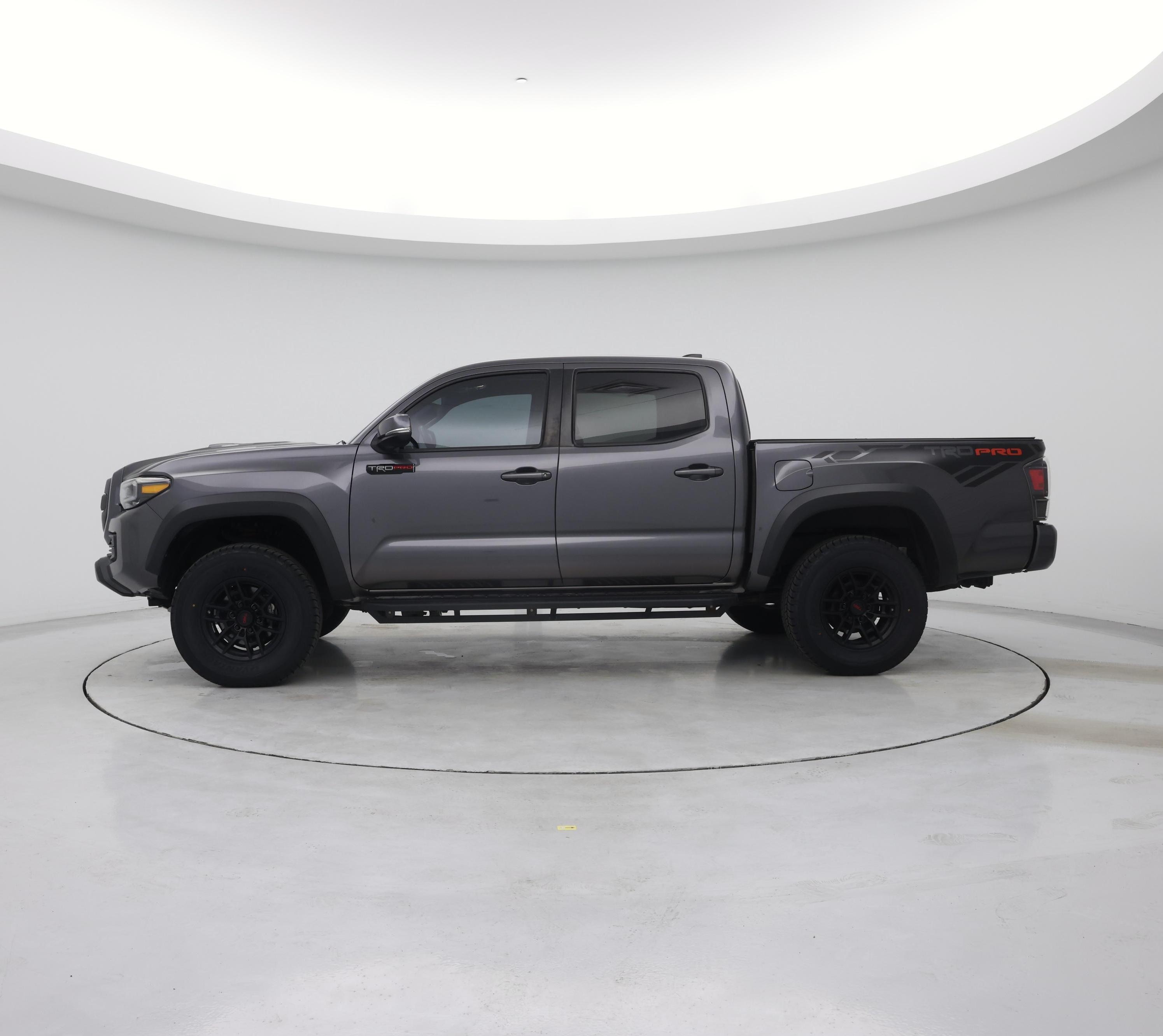 Thumbnail: 2021 Toyota Tacoma - 3