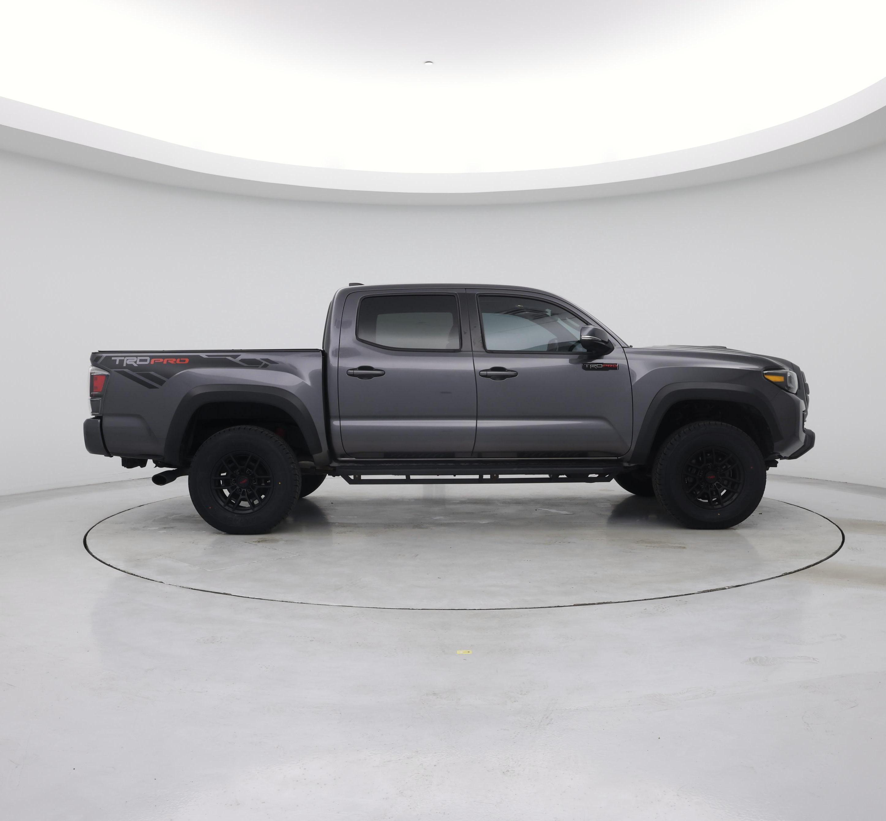 Thumbnail: 2021 Toyota Tacoma - 7