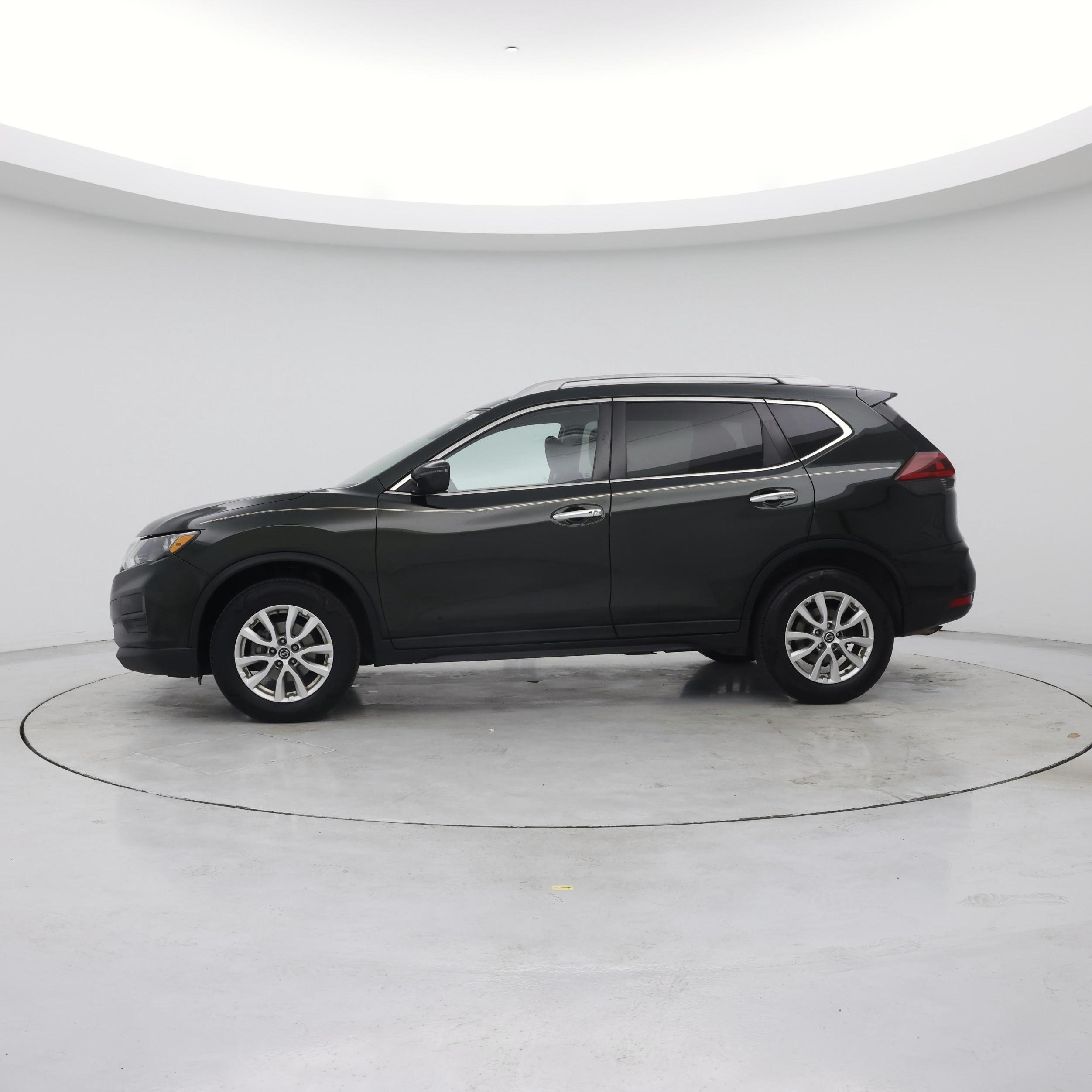 Thumbnail: 2020 Nissan Rogue - 3