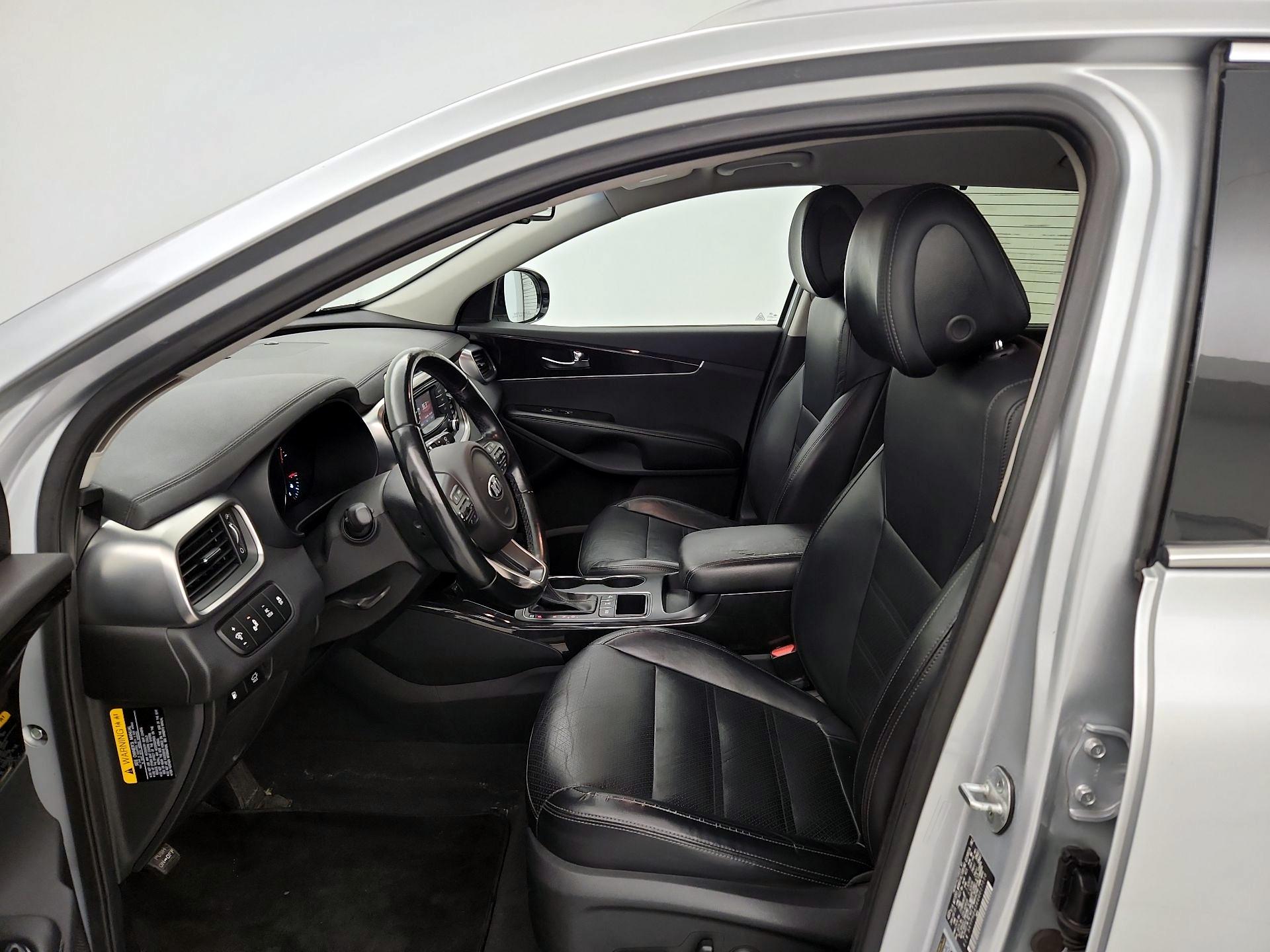 Thumbnail: 2016 Kia Sorento - 11