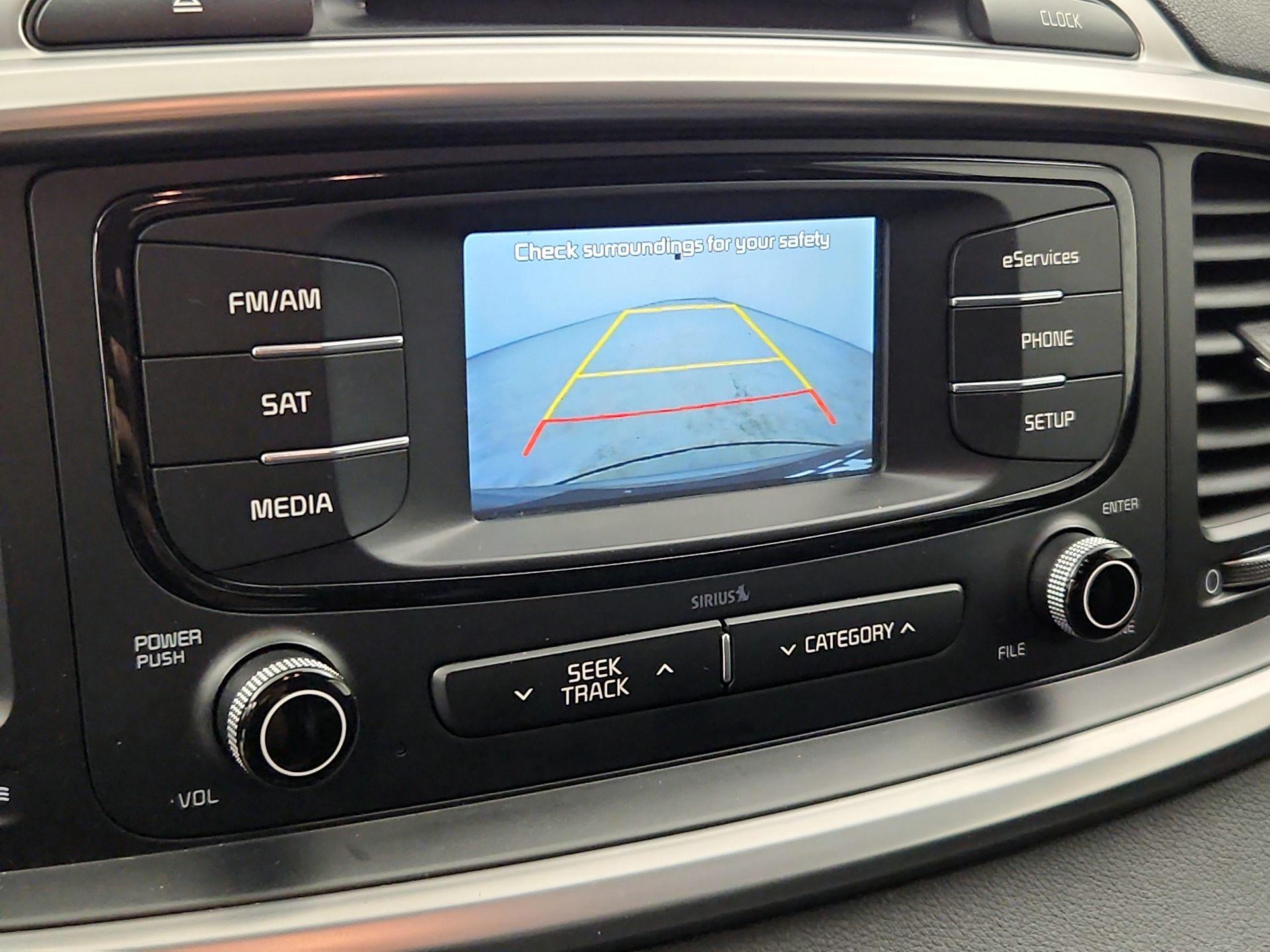 Thumbnail: 2016 Kia Sorento - 14