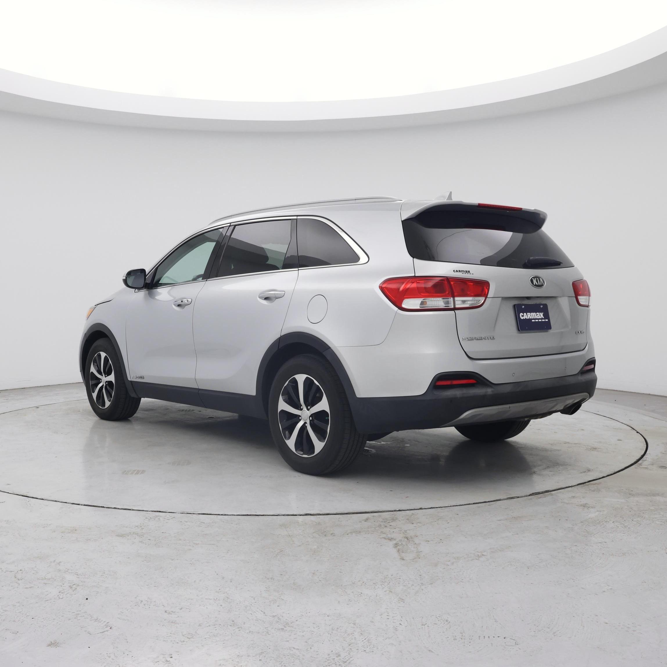 Thumbnail: 2016 Kia Sorento - 2