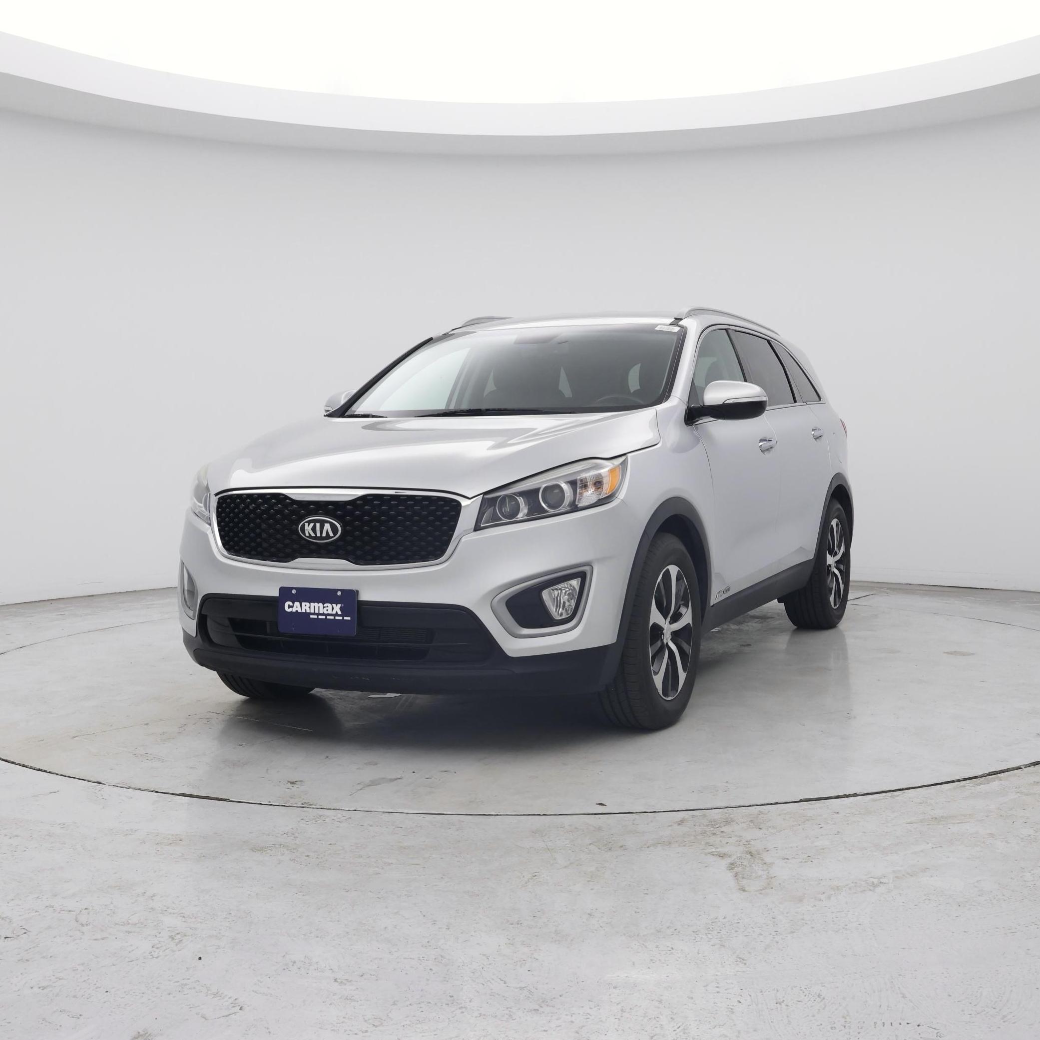 Thumbnail: 2016 Kia Sorento - 4