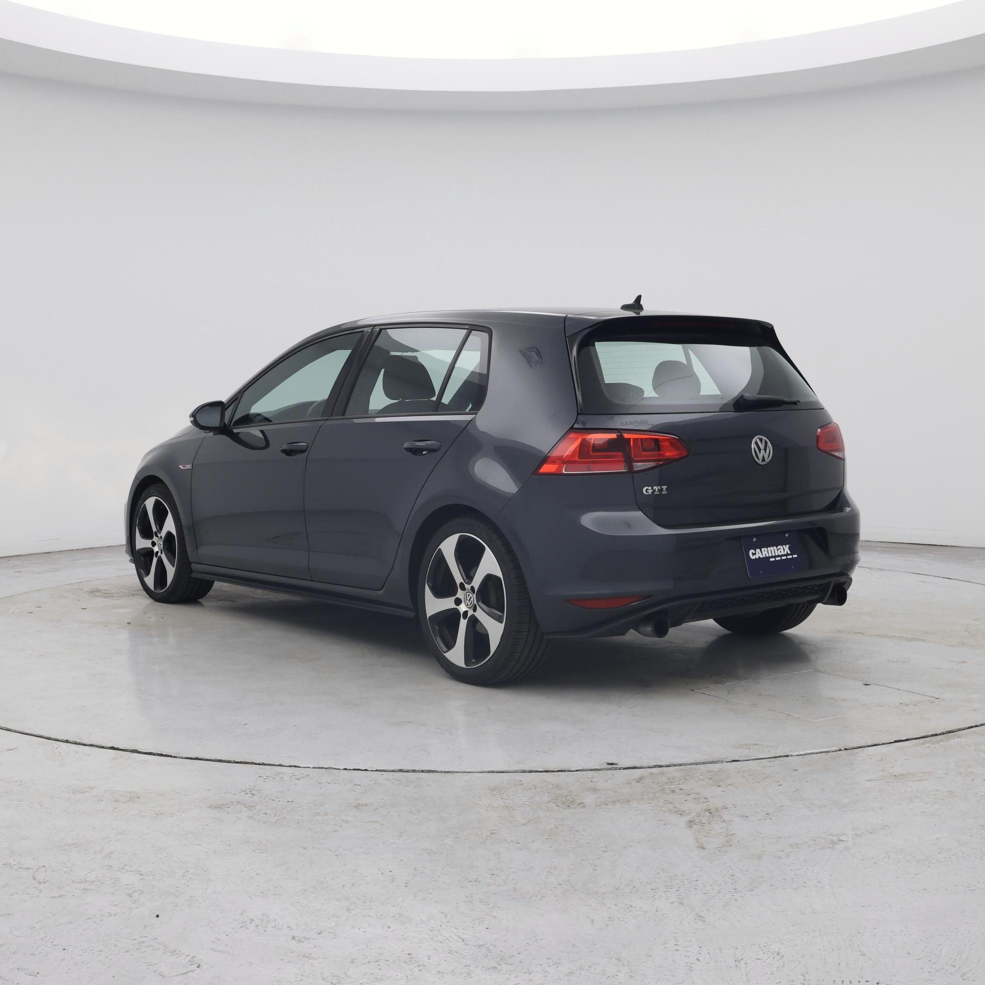 Thumbnail: 2017 Volkswagen Golf - 2