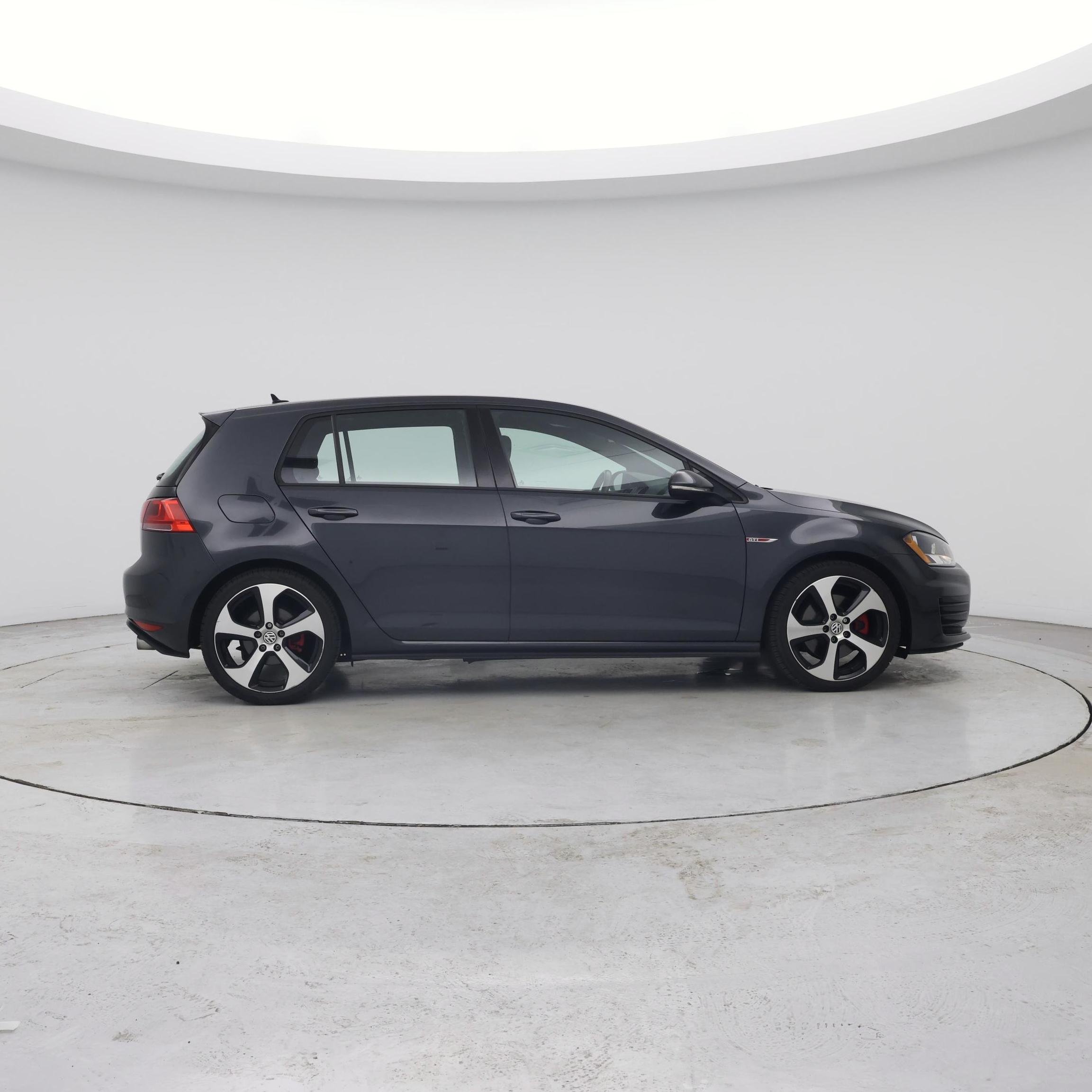 Thumbnail: 2017 Volkswagen Golf - 7