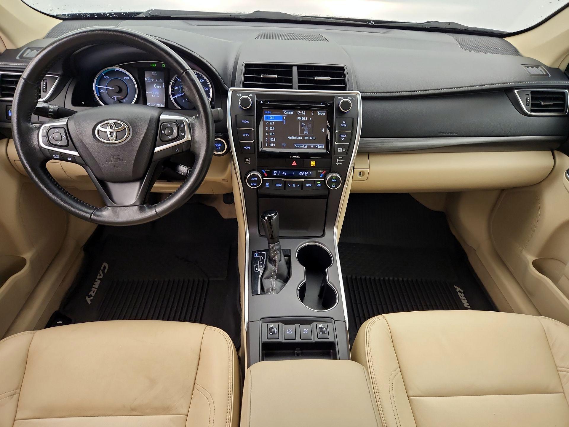 Thumbnail: 2016 Toyota Camry - 9