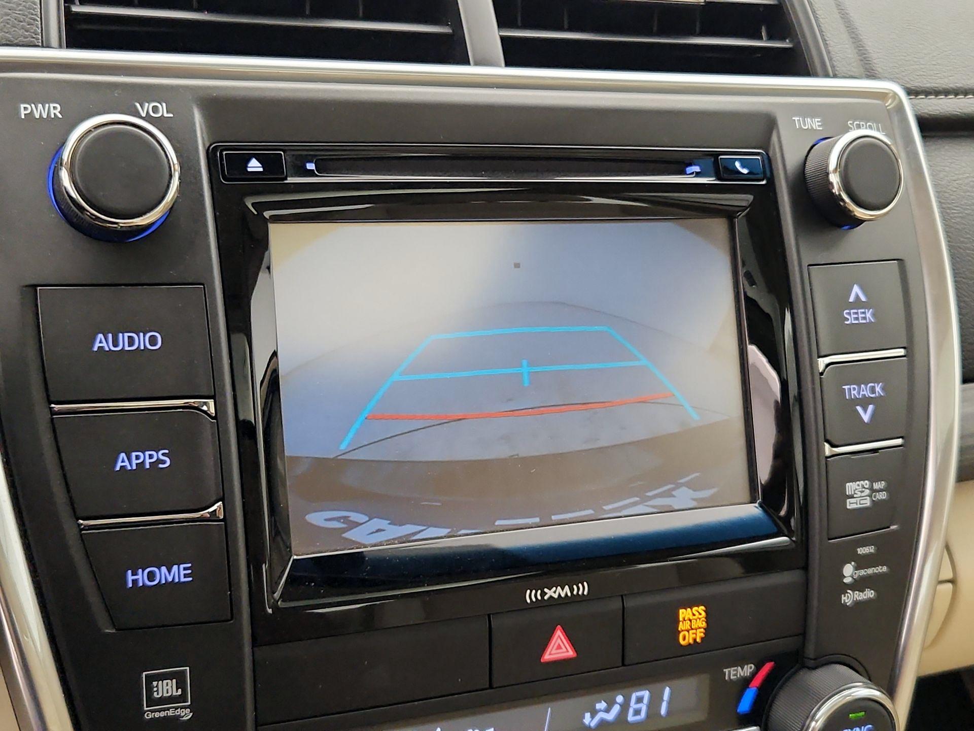 Thumbnail: 2016 Toyota Camry - 14