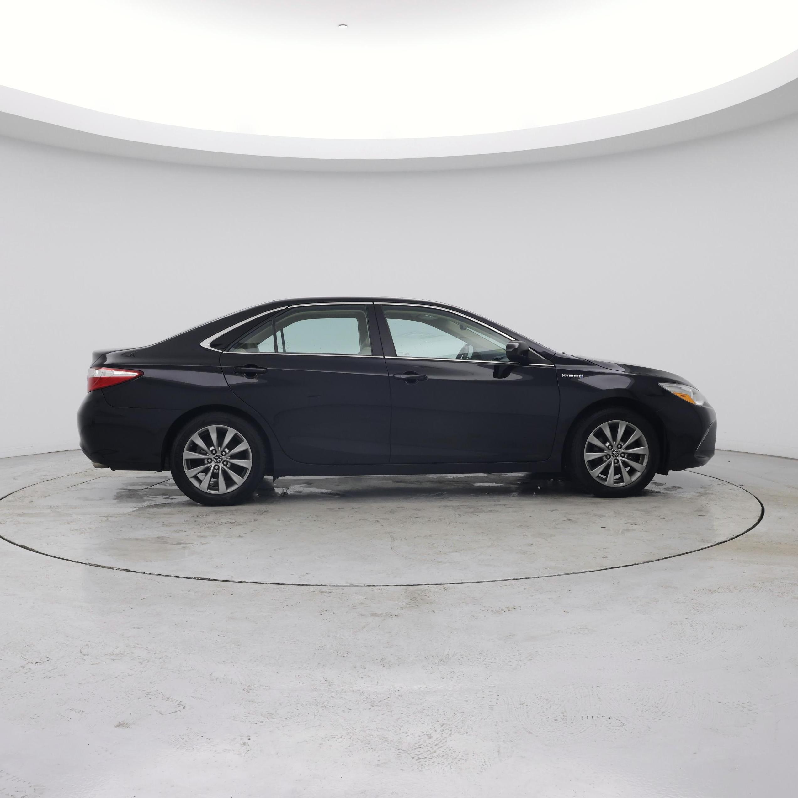Thumbnail: 2016 Toyota Camry - 7