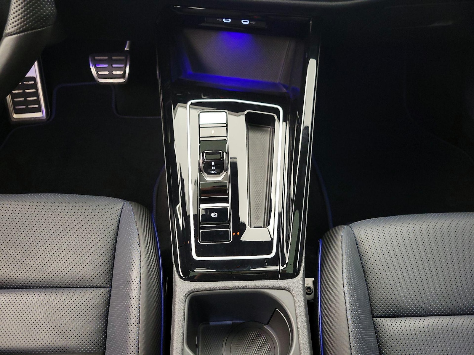 2023 Volkswagen Golf R R - Photo 18