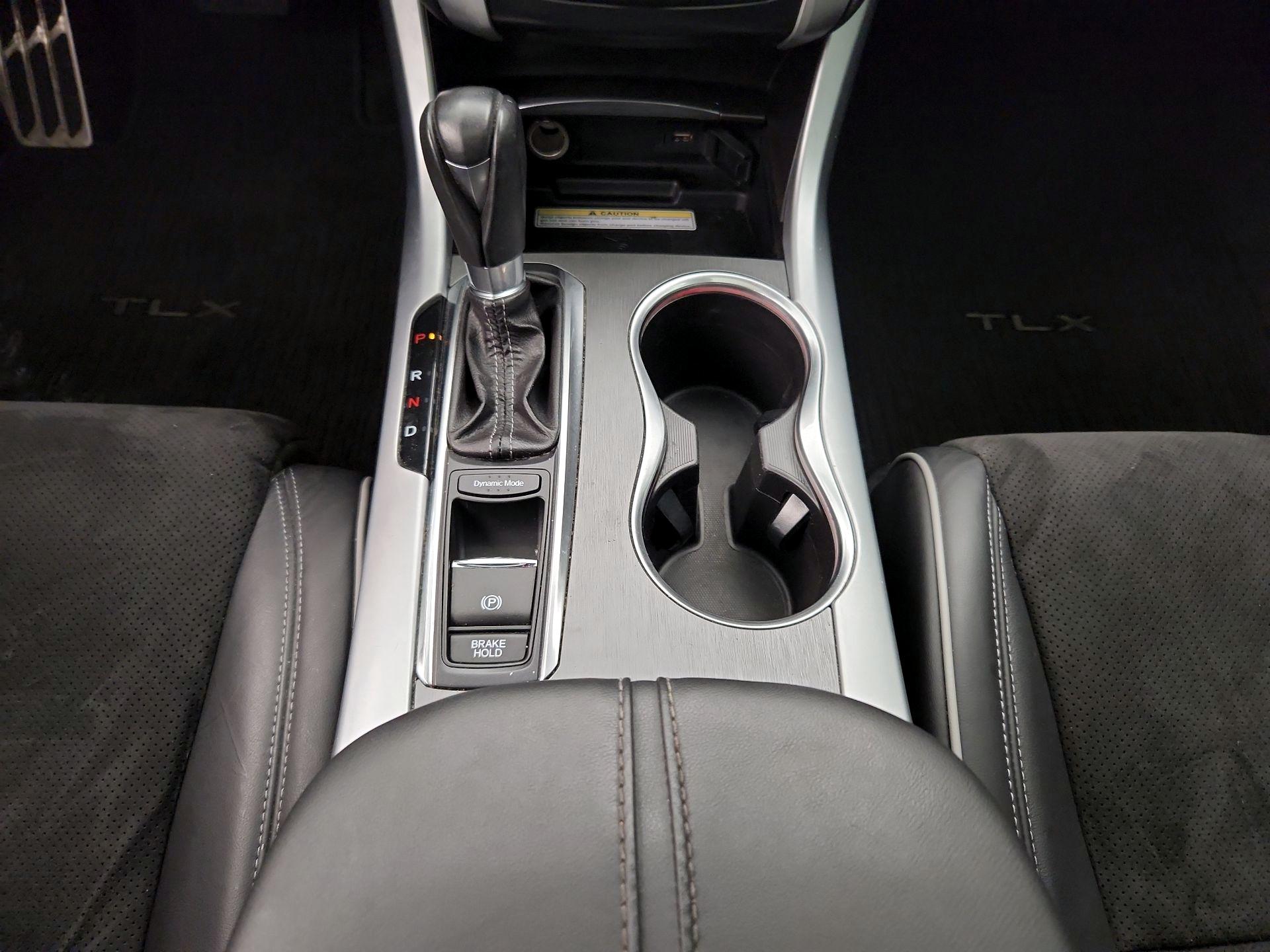 Thumbnail: 2019 Acura TLX - 18
