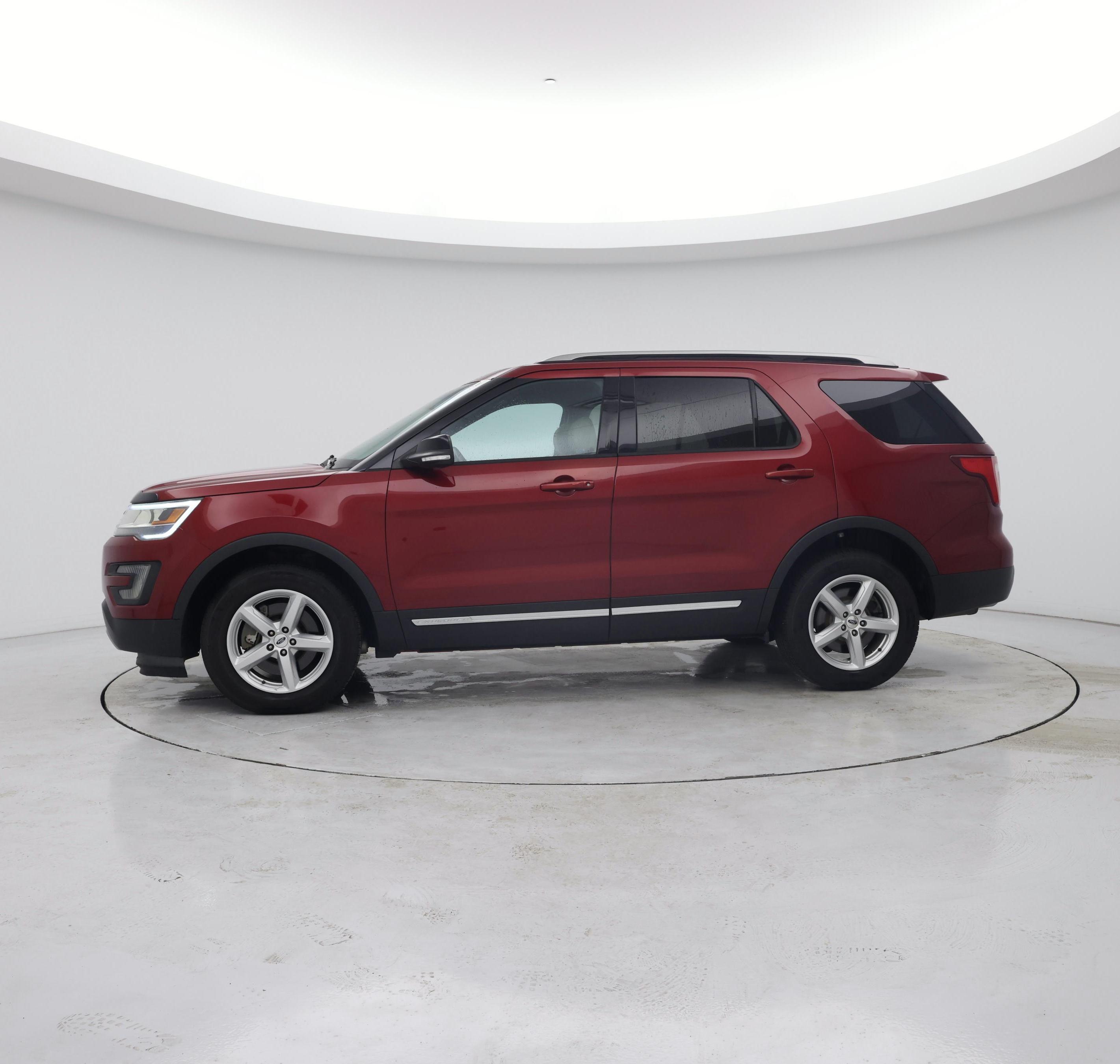 Thumbnail: 2016 Ford Explorer - 3