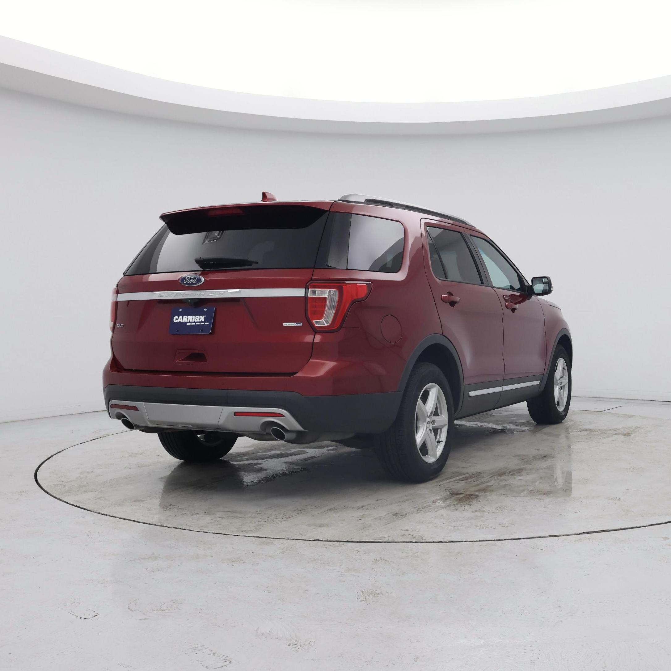 Thumbnail: 2016 Ford Explorer - 8