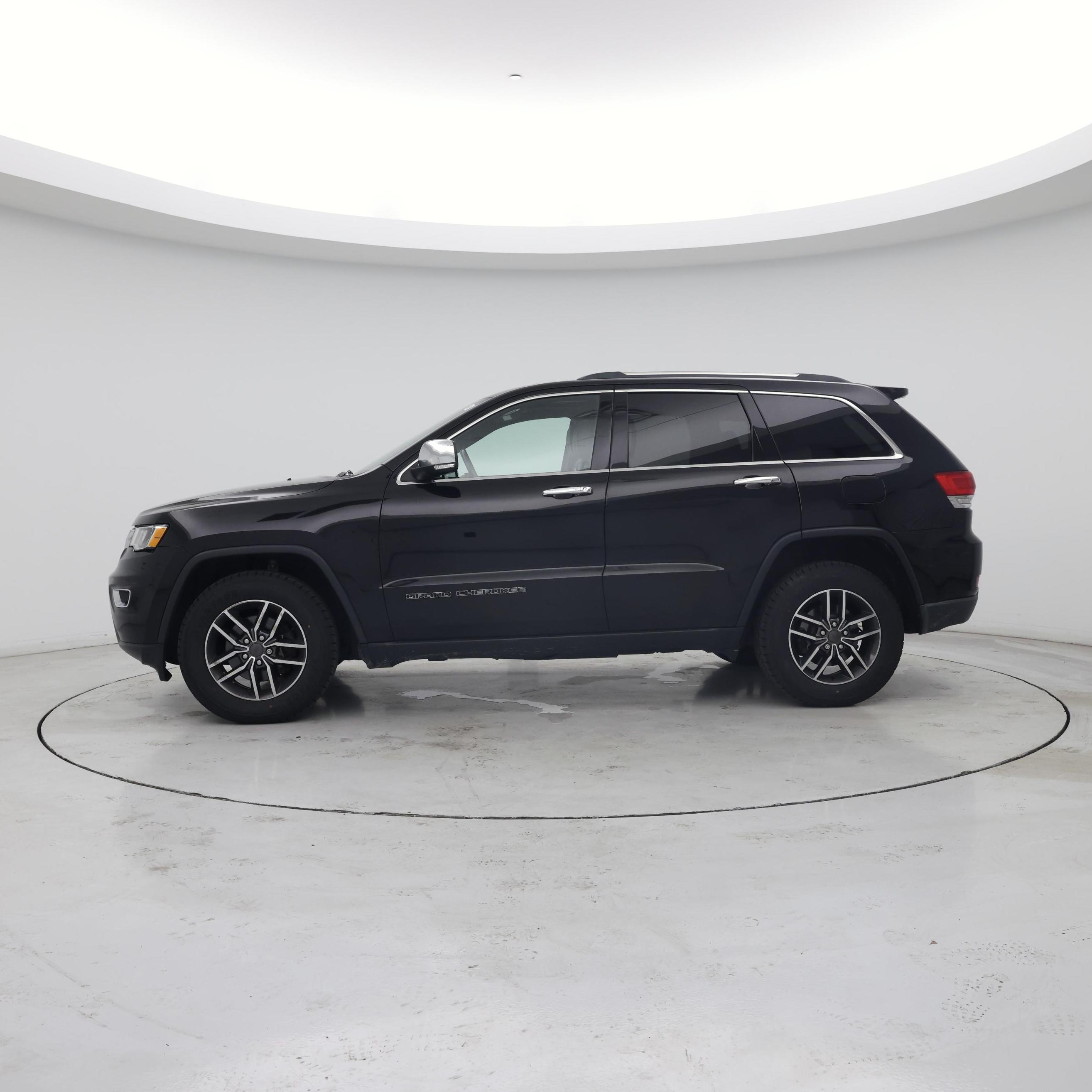 Thumbnail: 2019 Jeep Grand Cherokee - 3