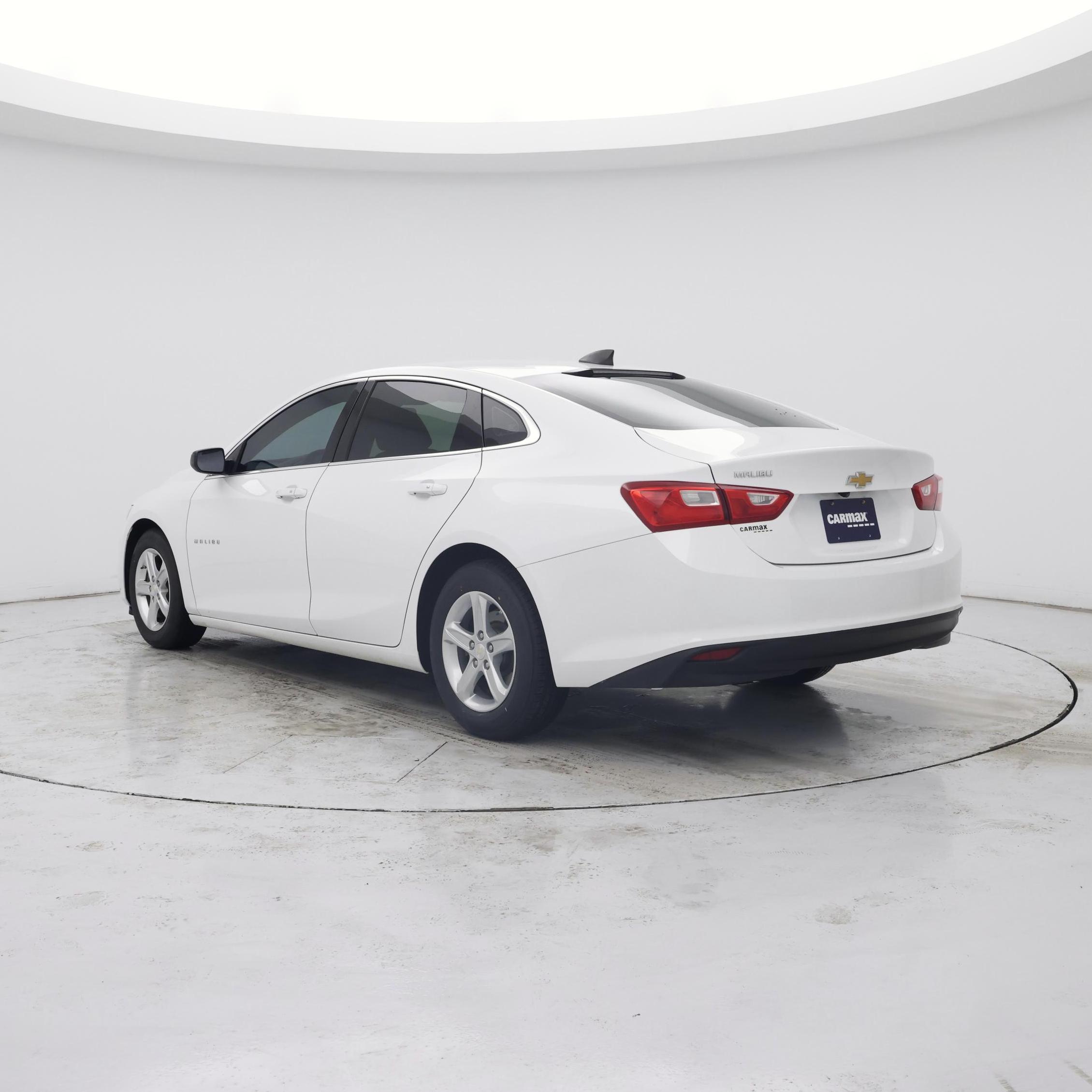 Thumbnail: 2018 Chevrolet Malibu - 2