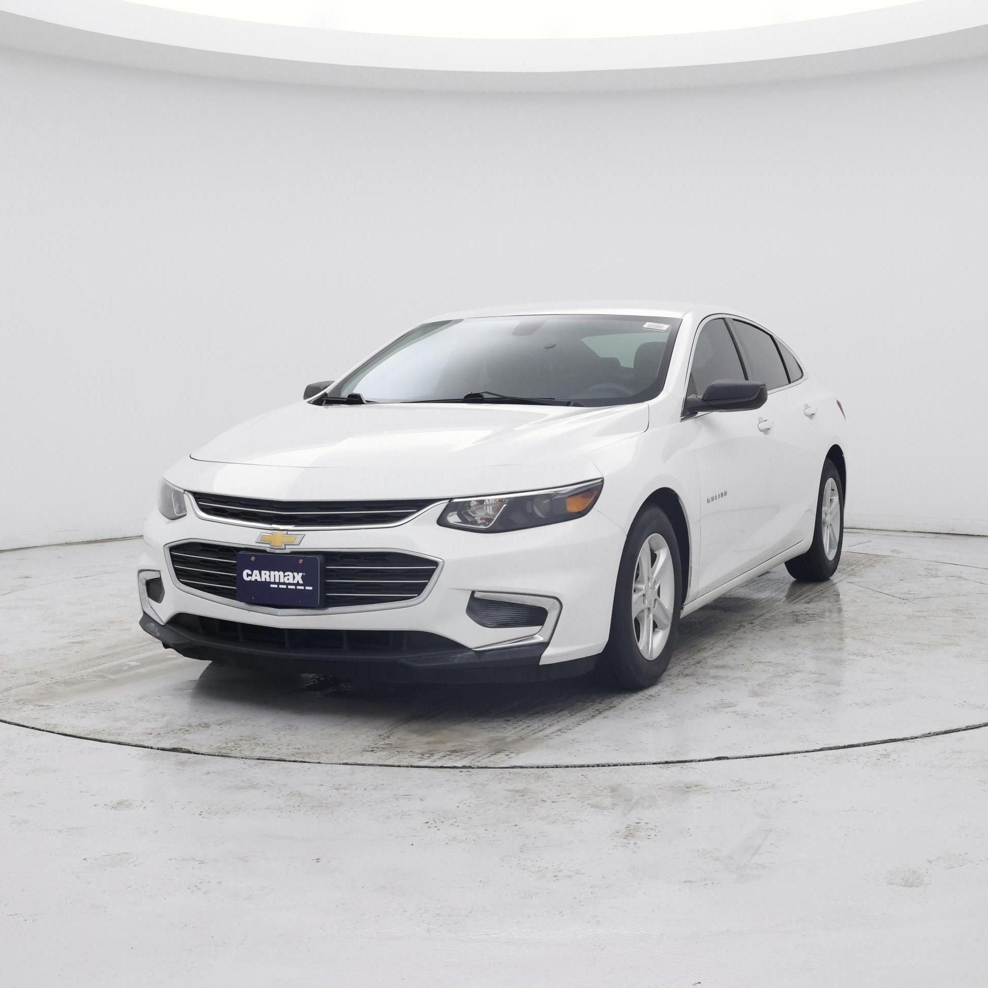 Thumbnail: 2018 Chevrolet Malibu - 4
