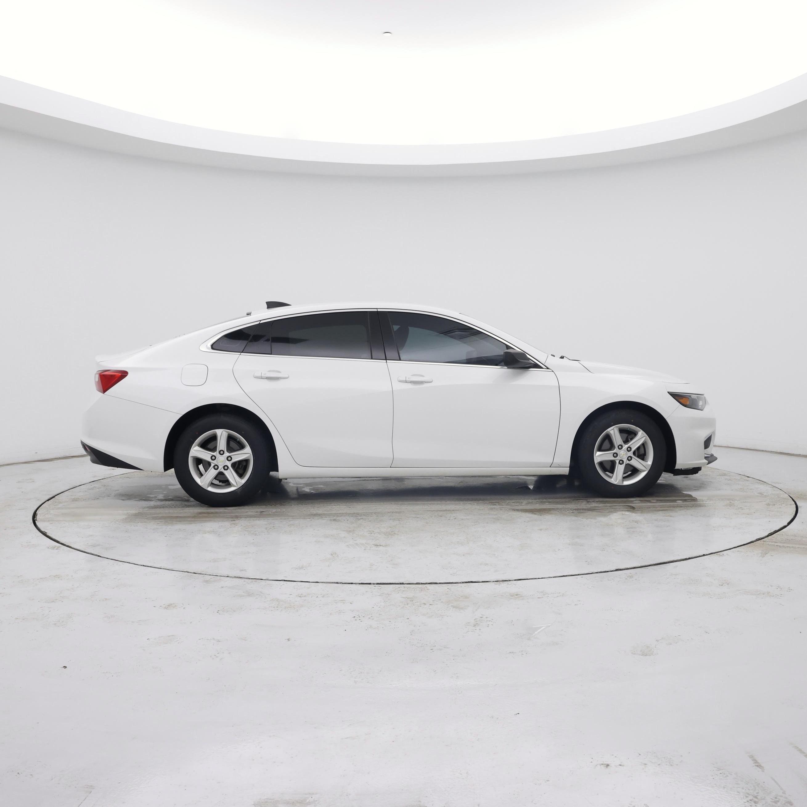 Thumbnail: 2018 Chevrolet Malibu - 7