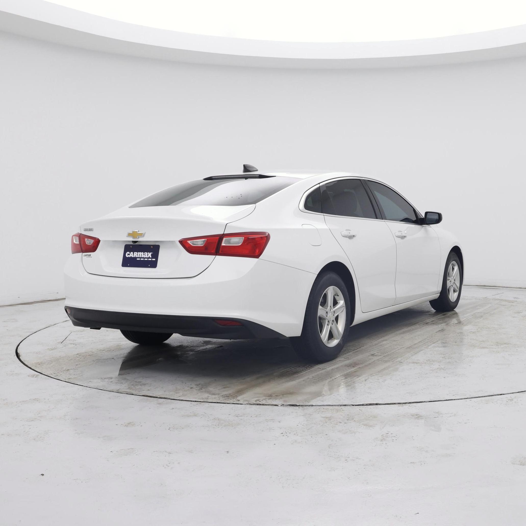 Thumbnail: 2018 Chevrolet Malibu - 8