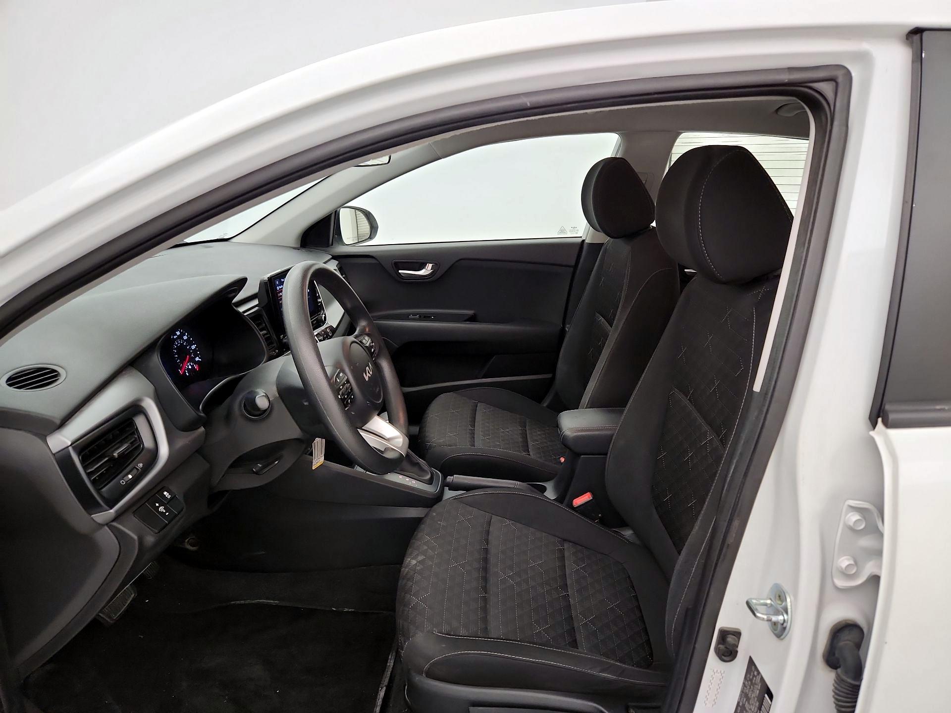 Thumbnail: 2023 Kia Rio - 11