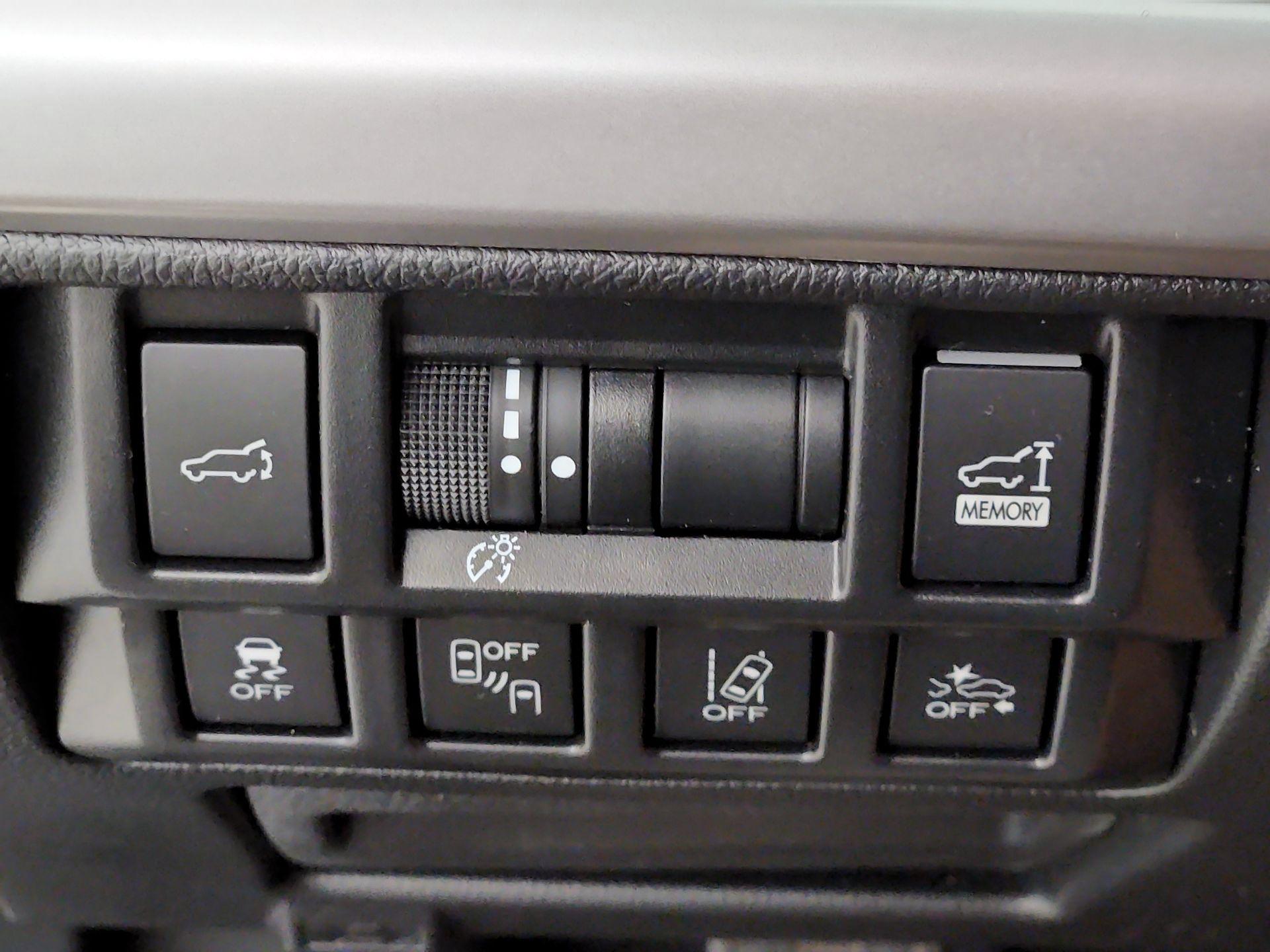 Thumbnail: 2018 Subaru Outback - 13