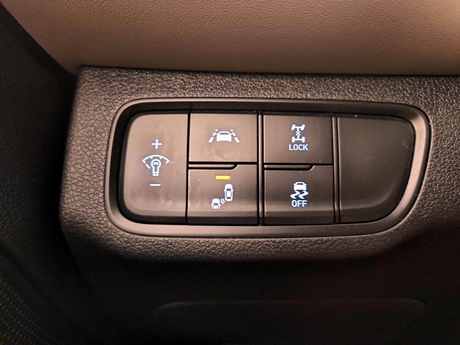 2020 Hyundai Santa Fe SEL - Photo 14