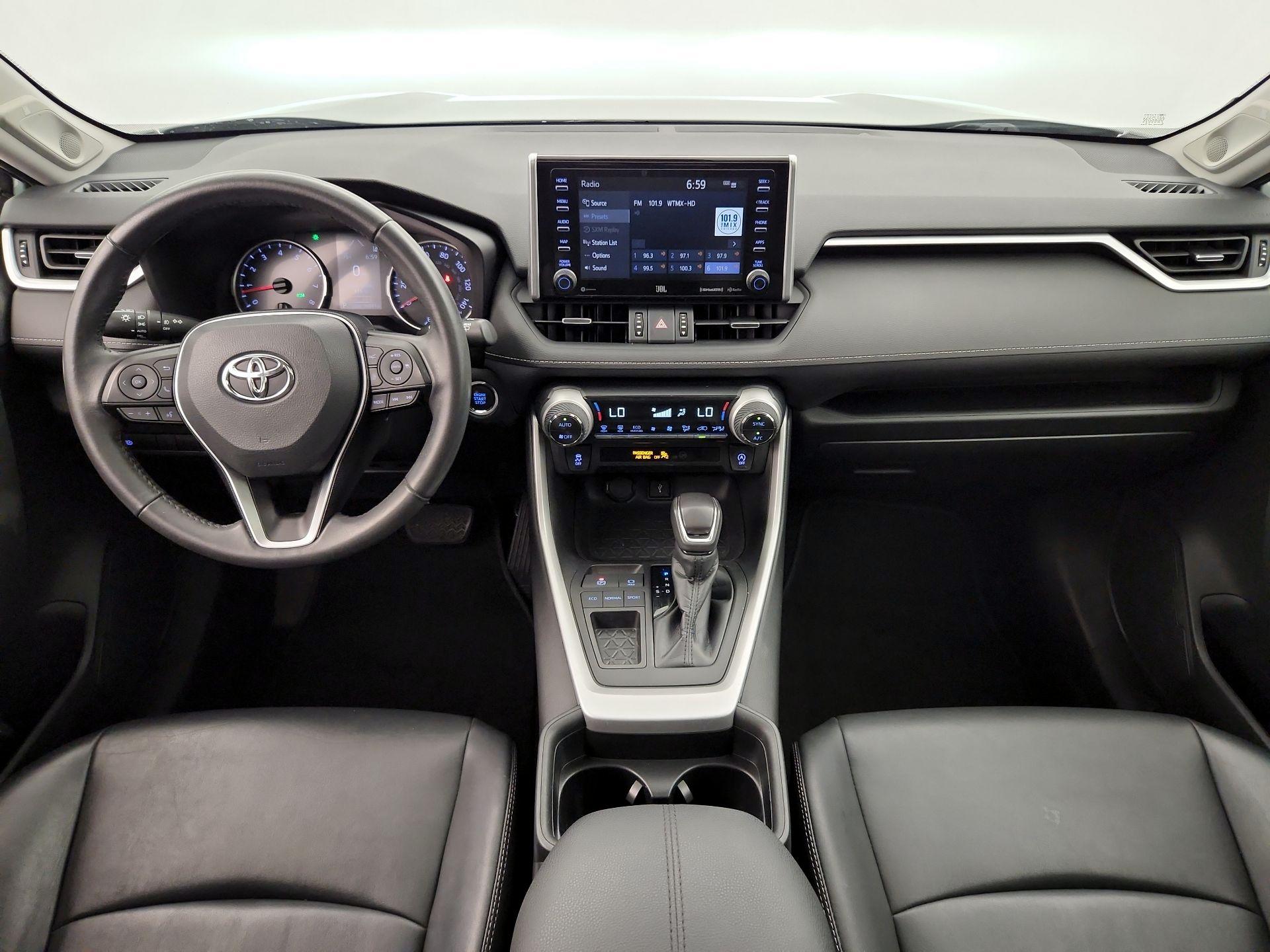 Thumbnail: 2020 Toyota RAV4 - 9