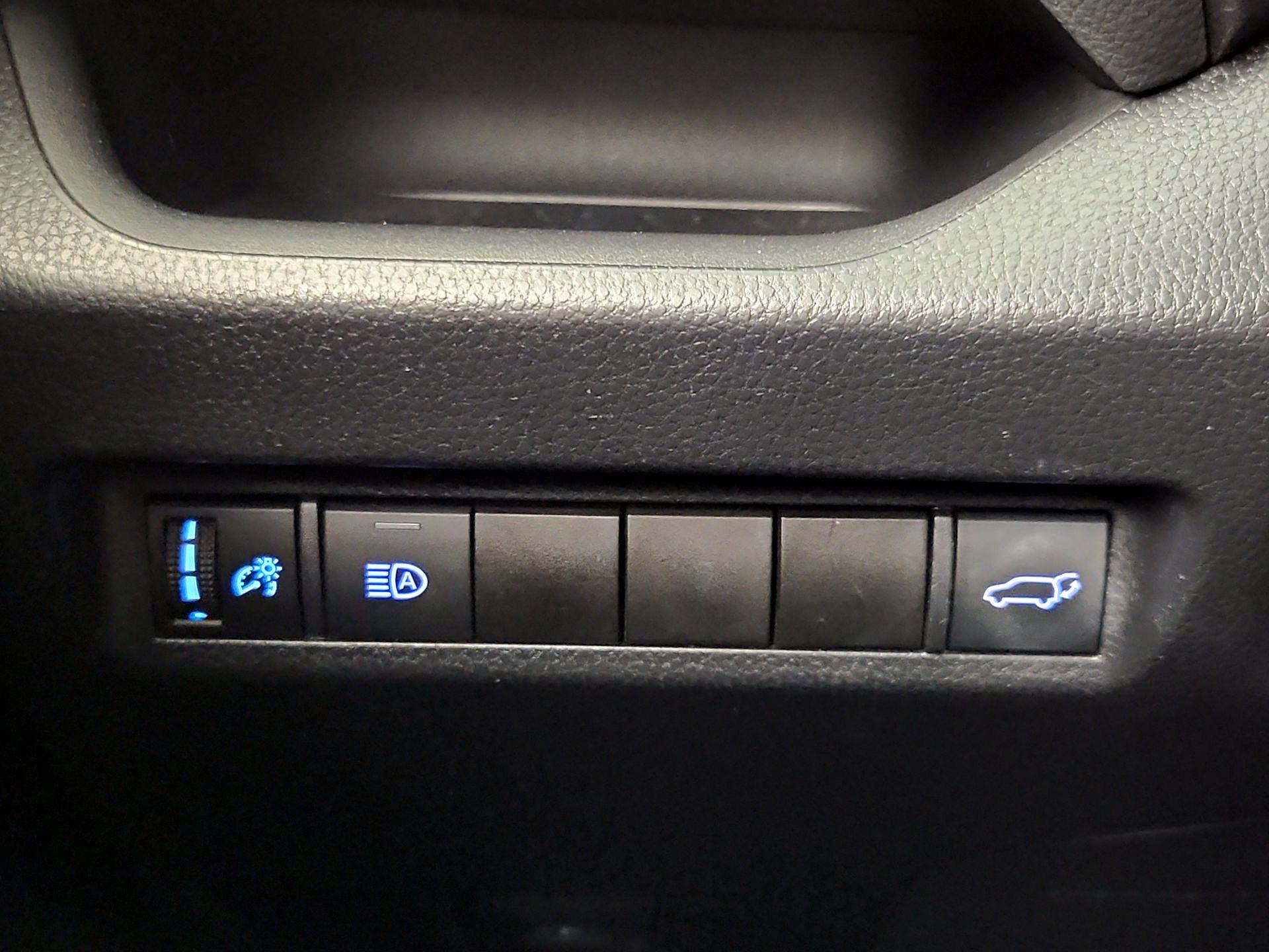 Thumbnail: 2020 Toyota RAV4 - 13