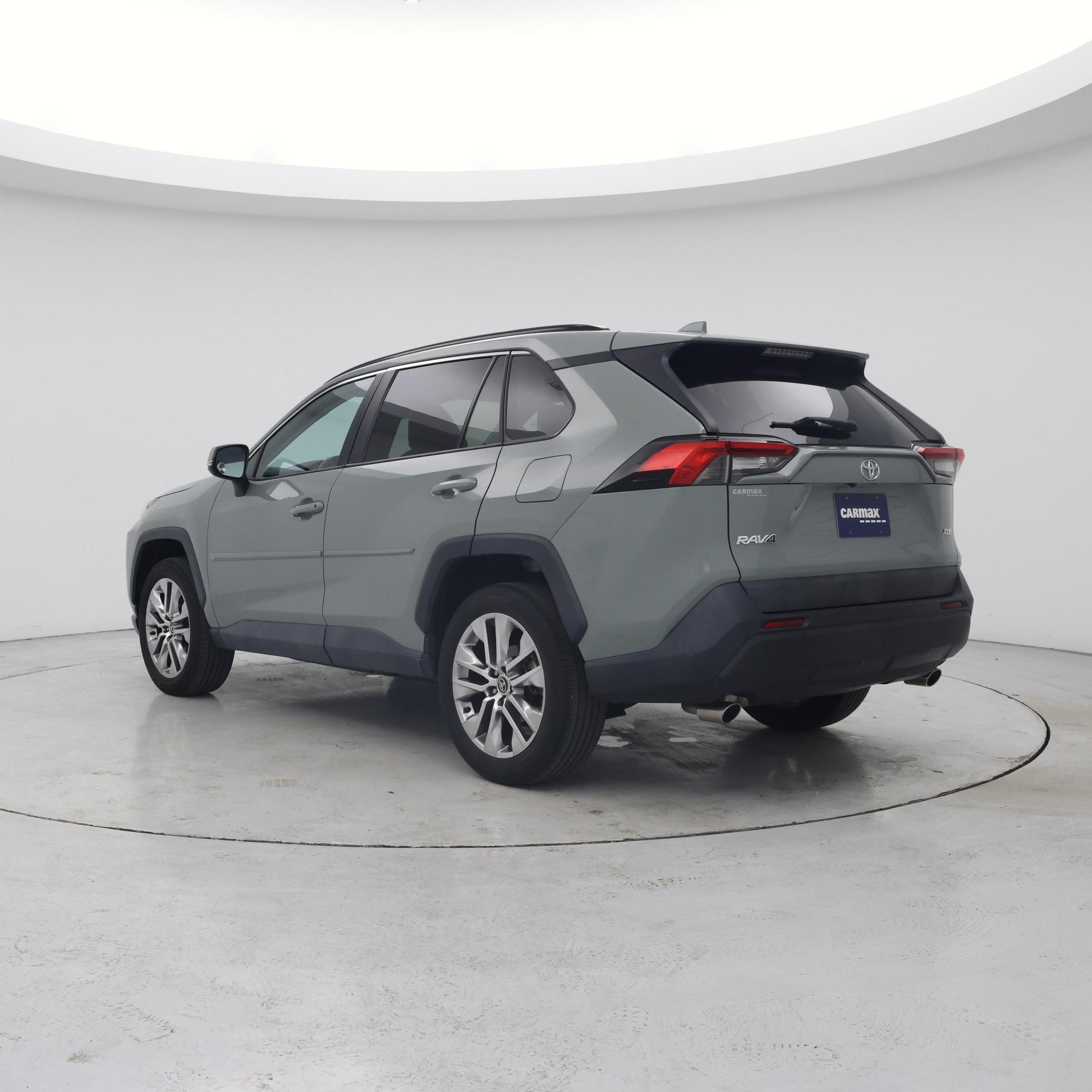 Thumbnail: 2020 Toyota RAV4 - 2