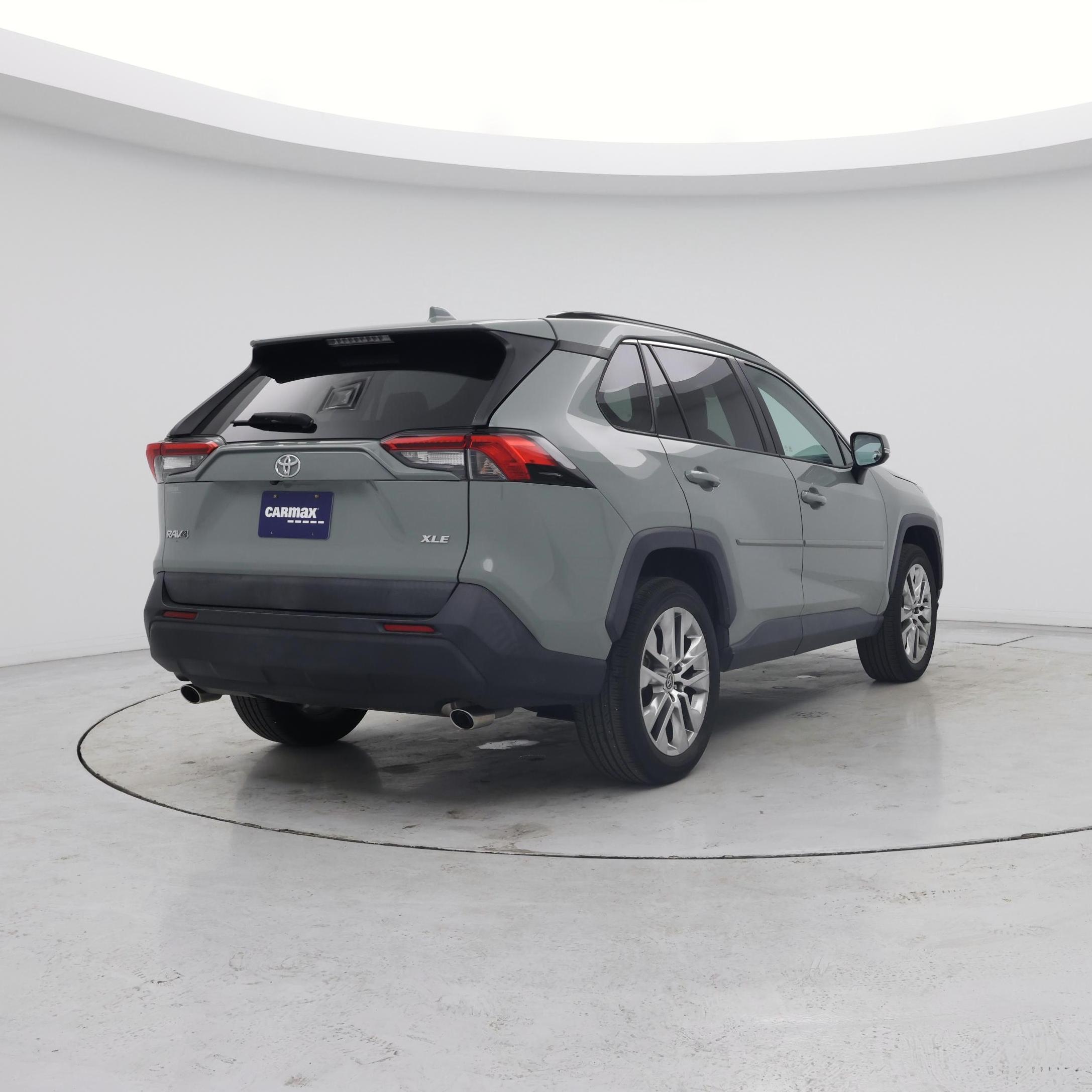Thumbnail: 2020 Toyota RAV4 - 8