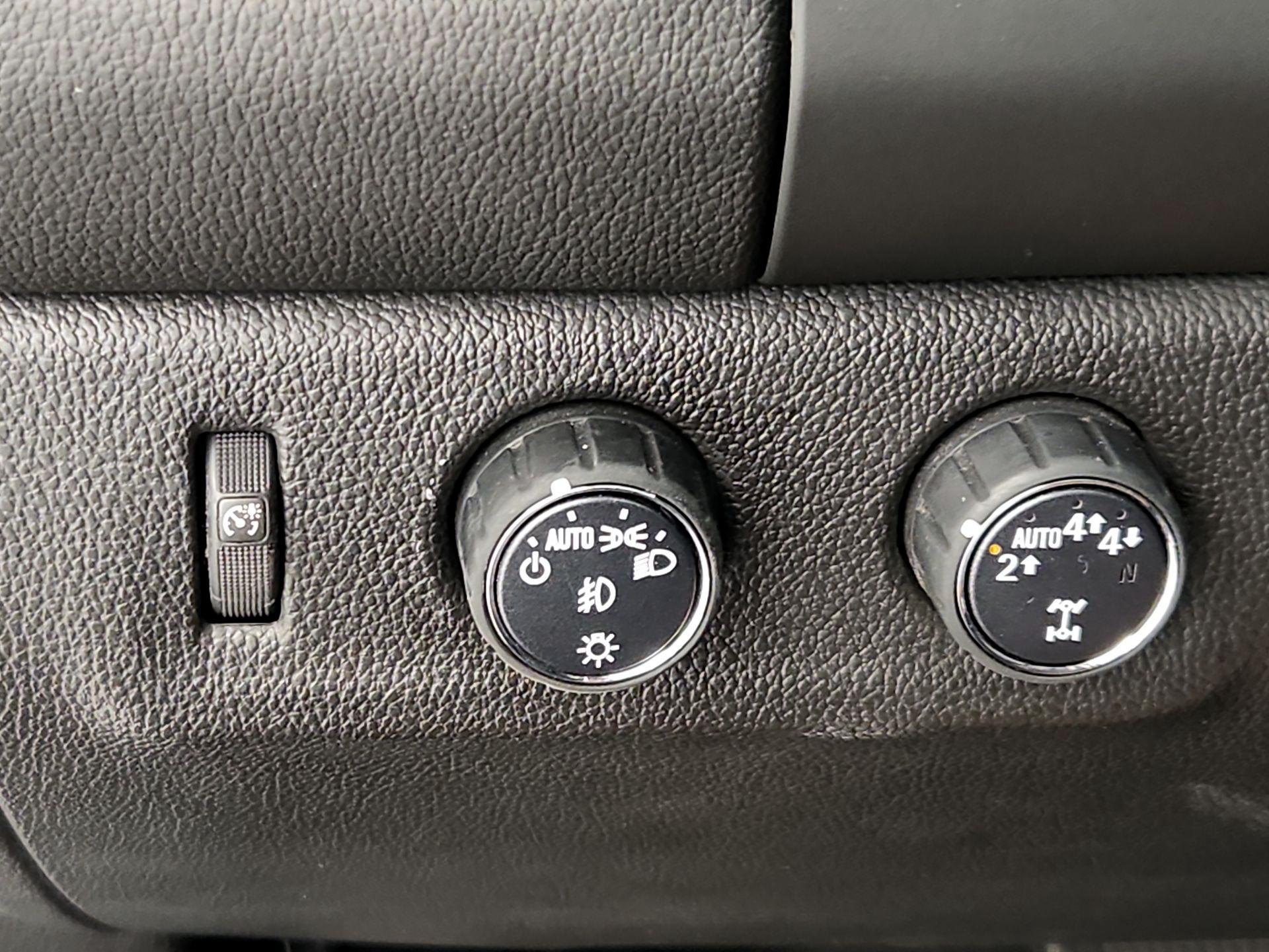 Thumbnail: 2019 Chevrolet Colorado - 13