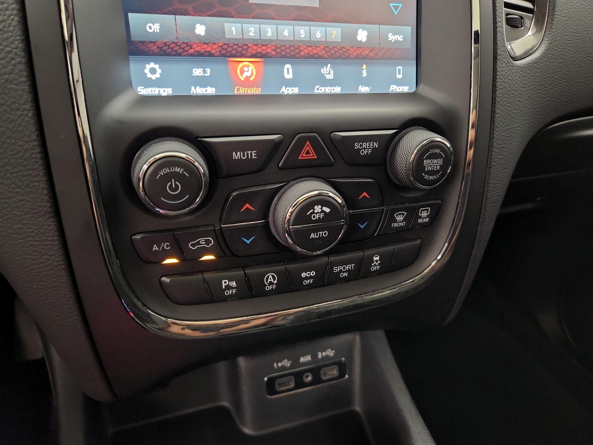 Thumbnail: 2018 Dodge Durango - 16