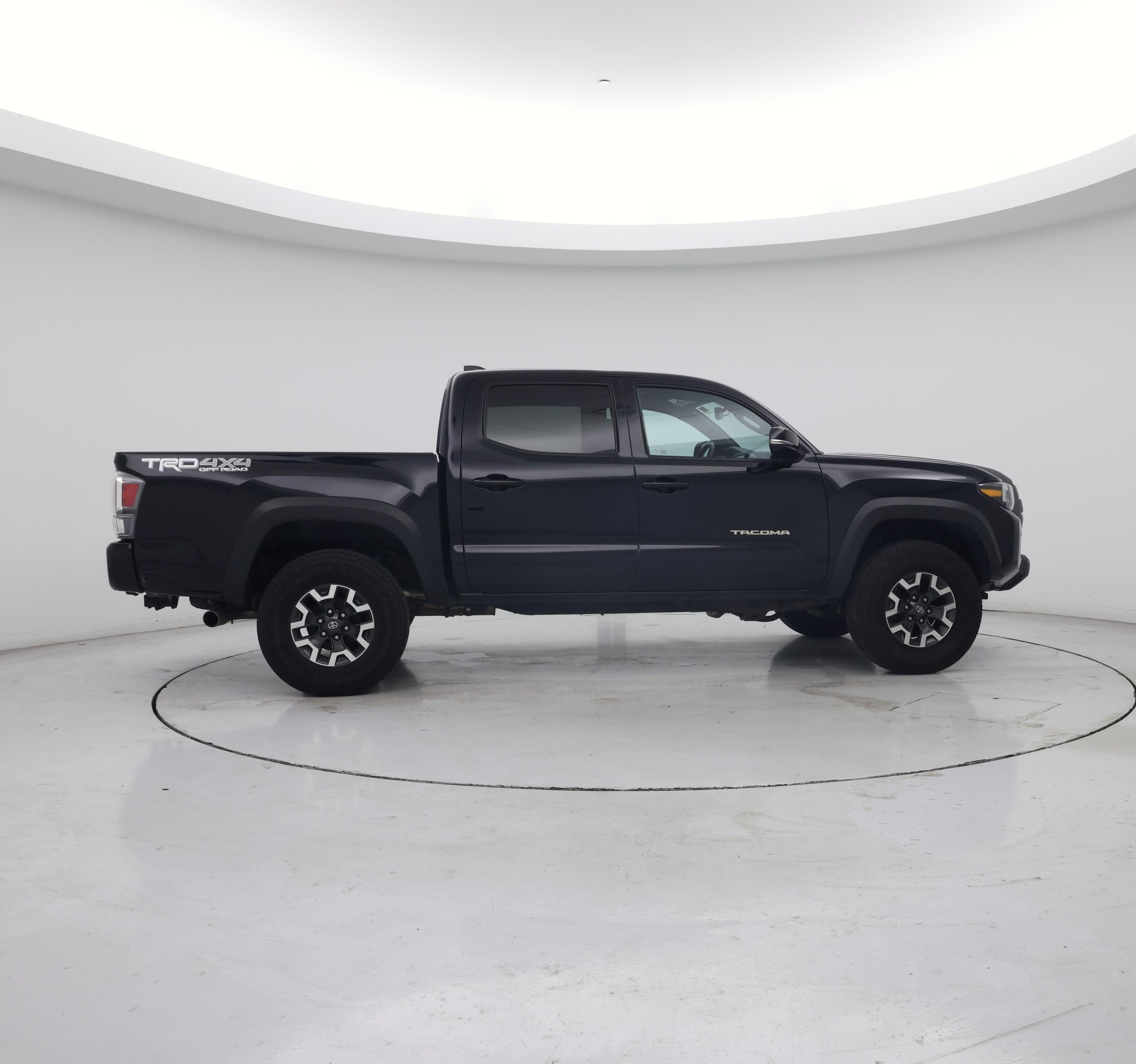 Thumbnail: 2020 Toyota Tacoma - 7