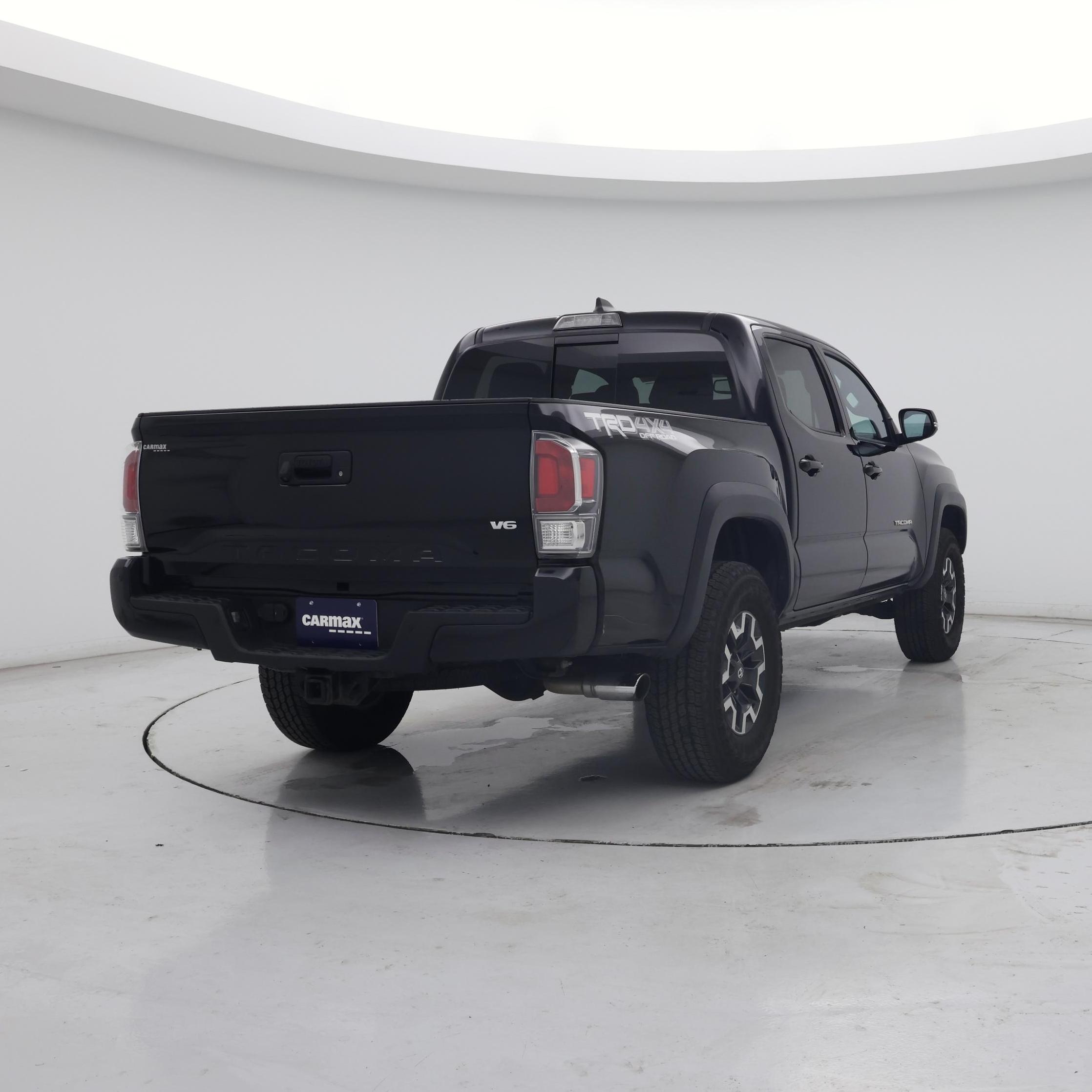 Thumbnail: 2020 Toyota Tacoma - 8