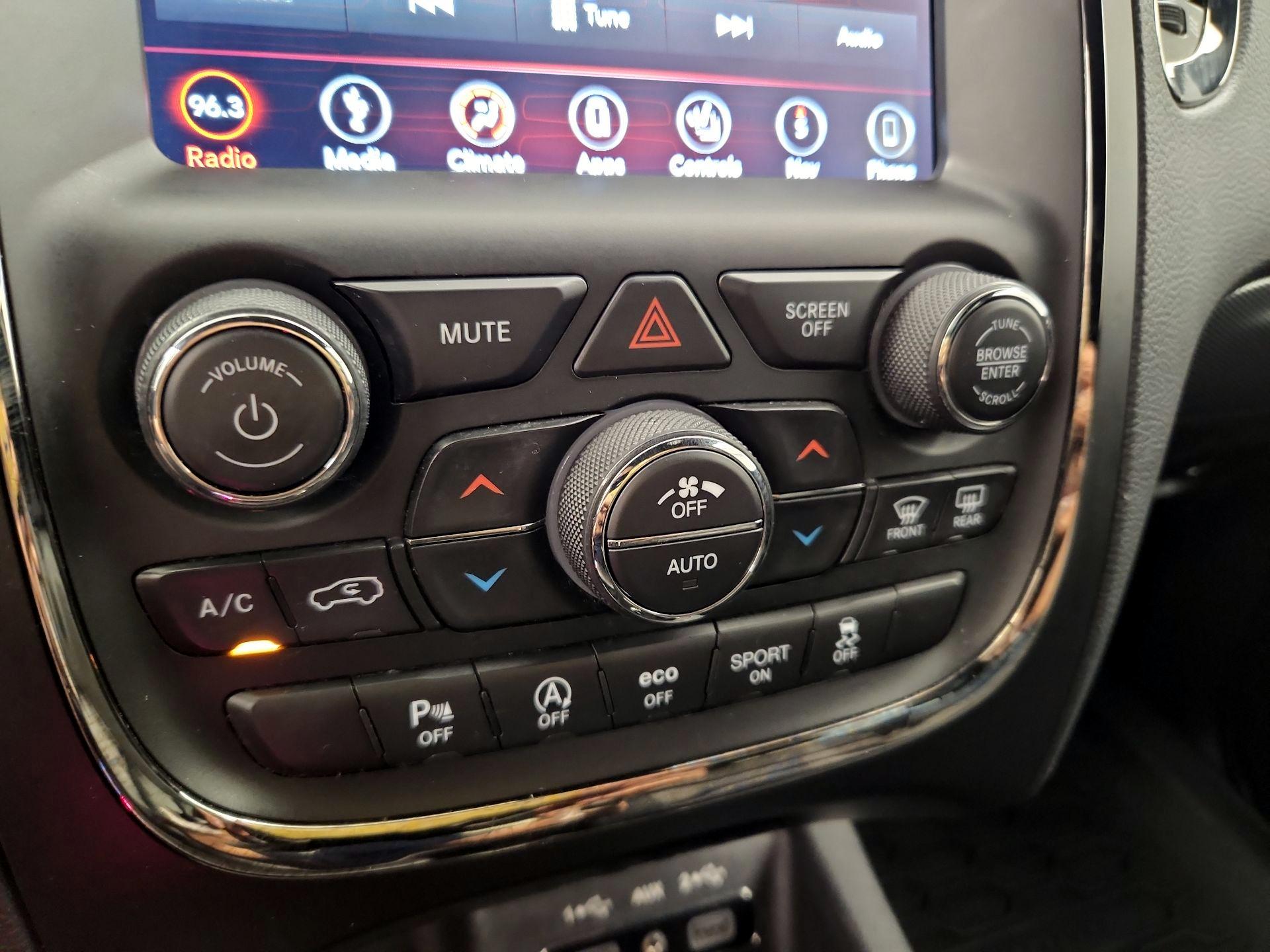 Thumbnail: 2019 Dodge Durango - 16