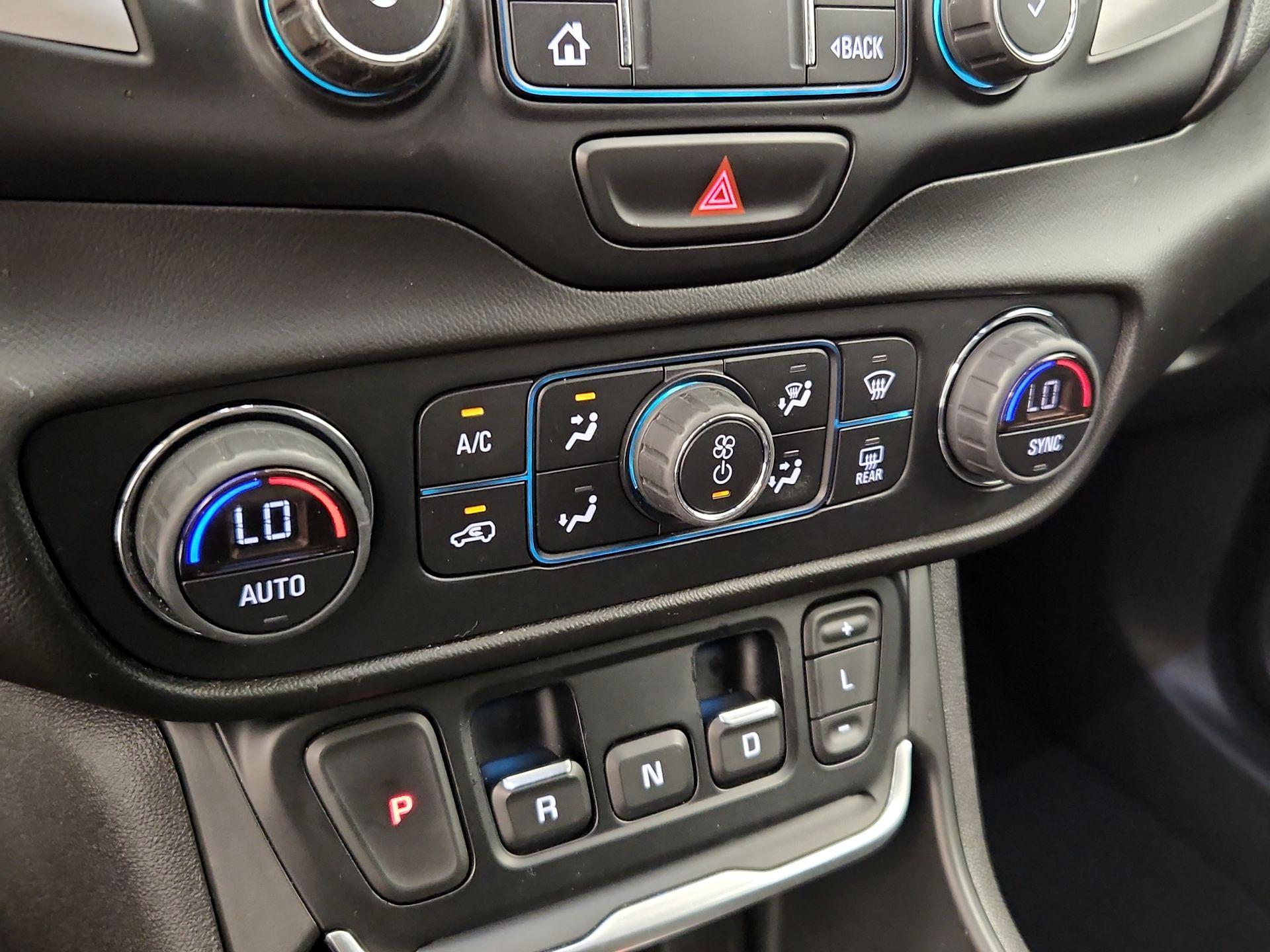 Thumbnail: 2019 GMC Terrain - 16