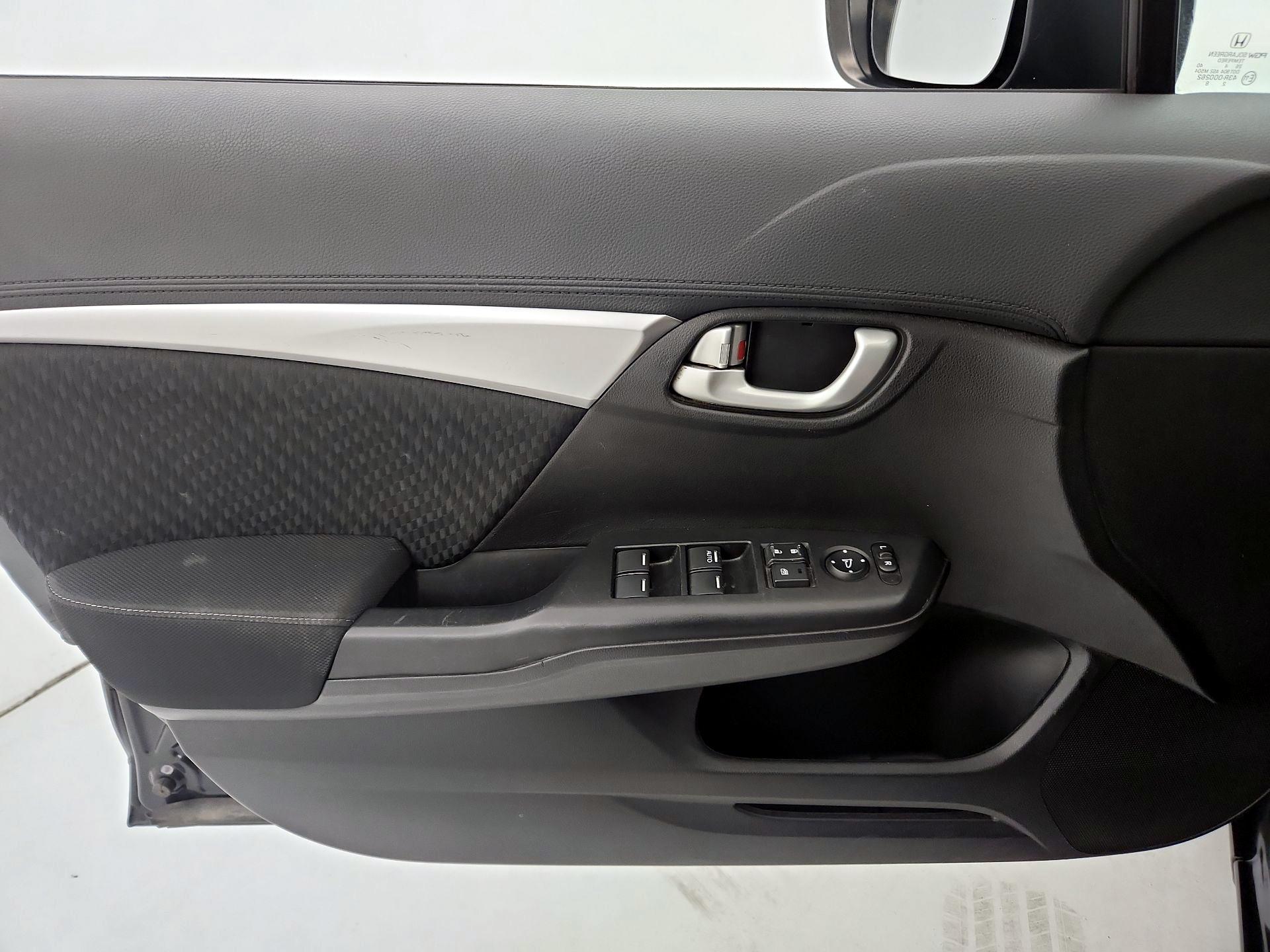 Thumbnail: 2015 Honda Civic - 12