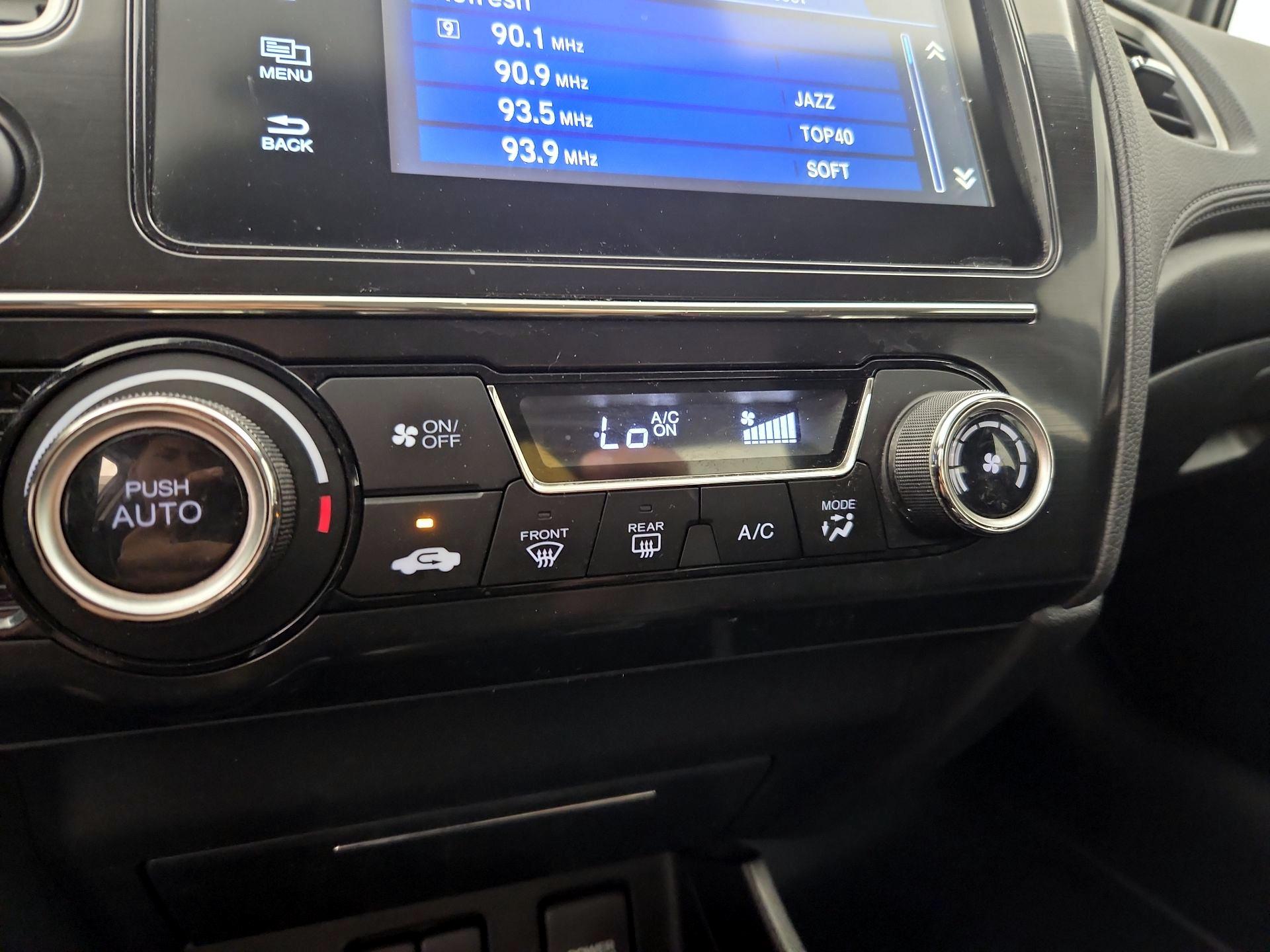 Thumbnail: 2015 Honda Civic - 16