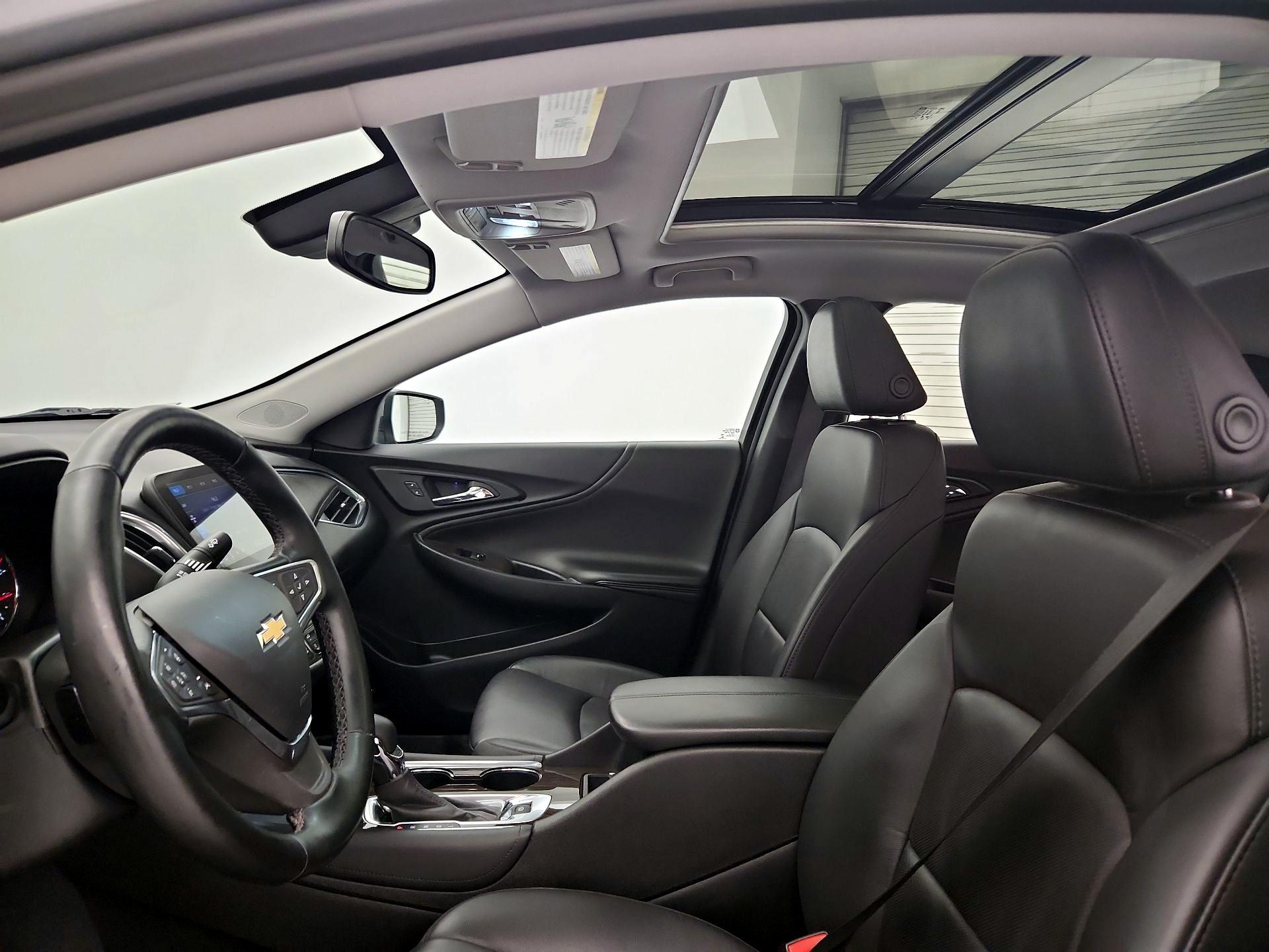 Thumbnail: 2023 Chevrolet Malibu - 18