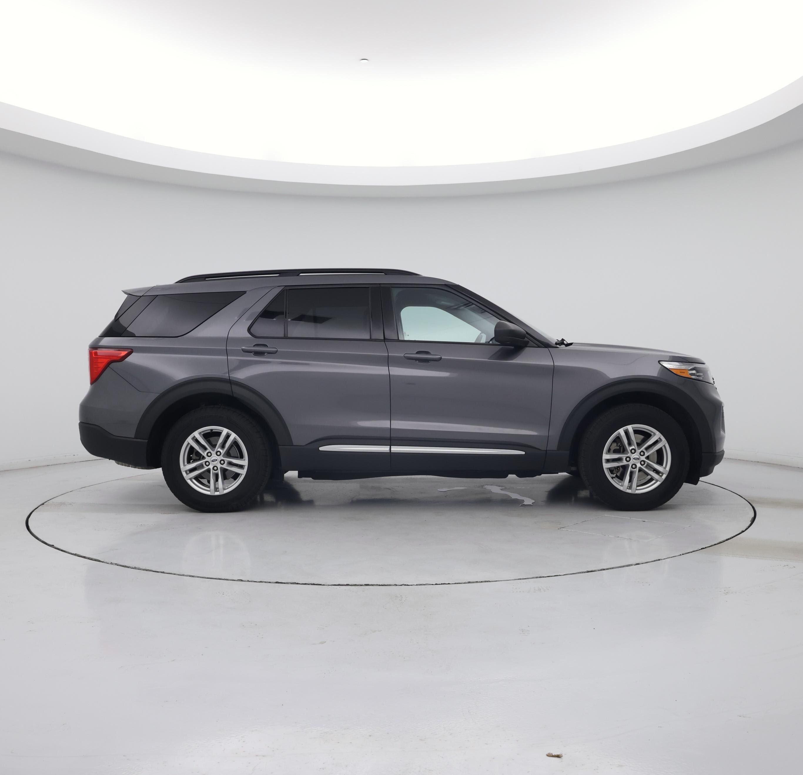 Thumbnail: 2021 Ford Explorer - 7