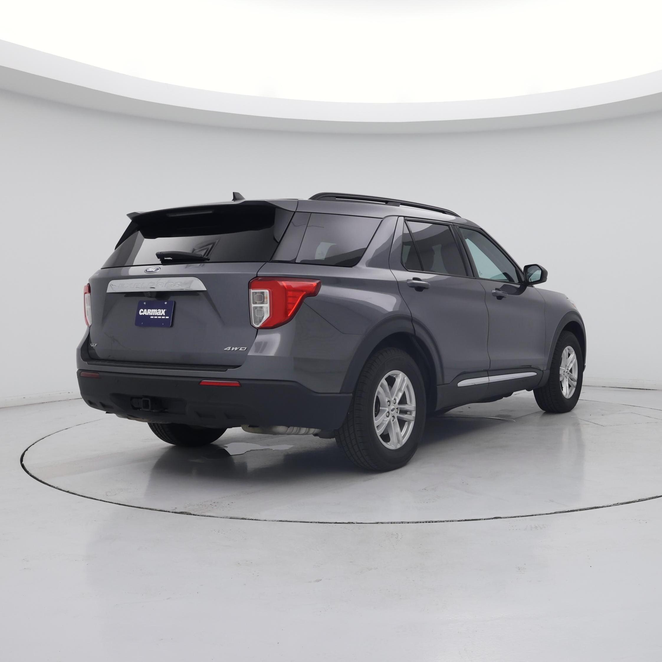 Thumbnail: 2021 Ford Explorer - 8