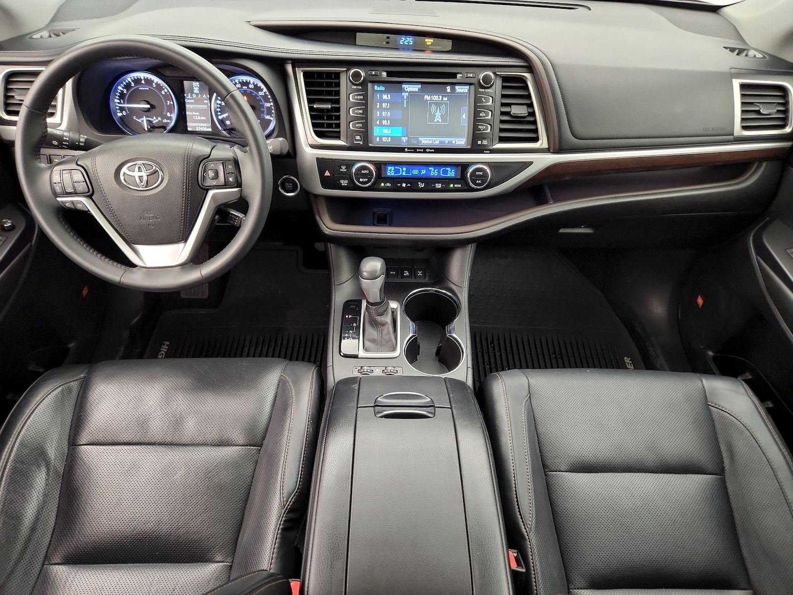 2016 Toyota Highlander Limited - Photo 10