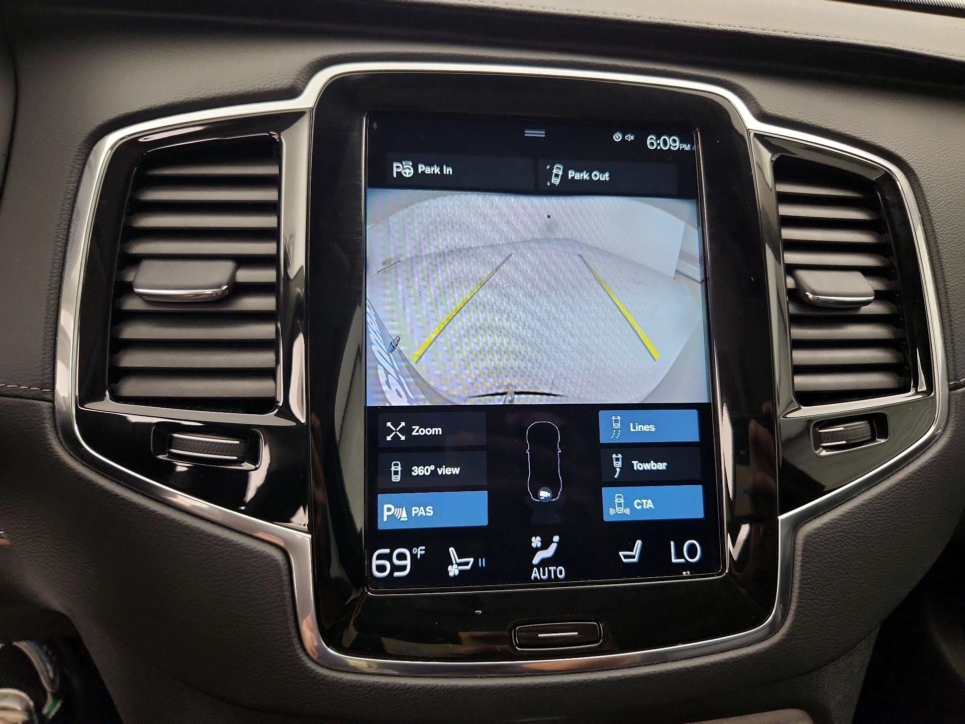 Thumbnail: 2022 Volvo XC90 - 14