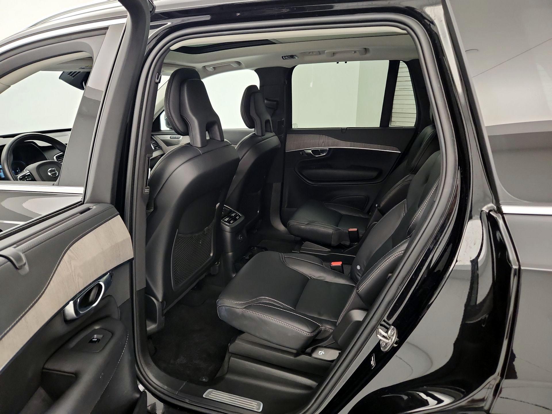 Thumbnail: 2022 Volvo XC90 - 20