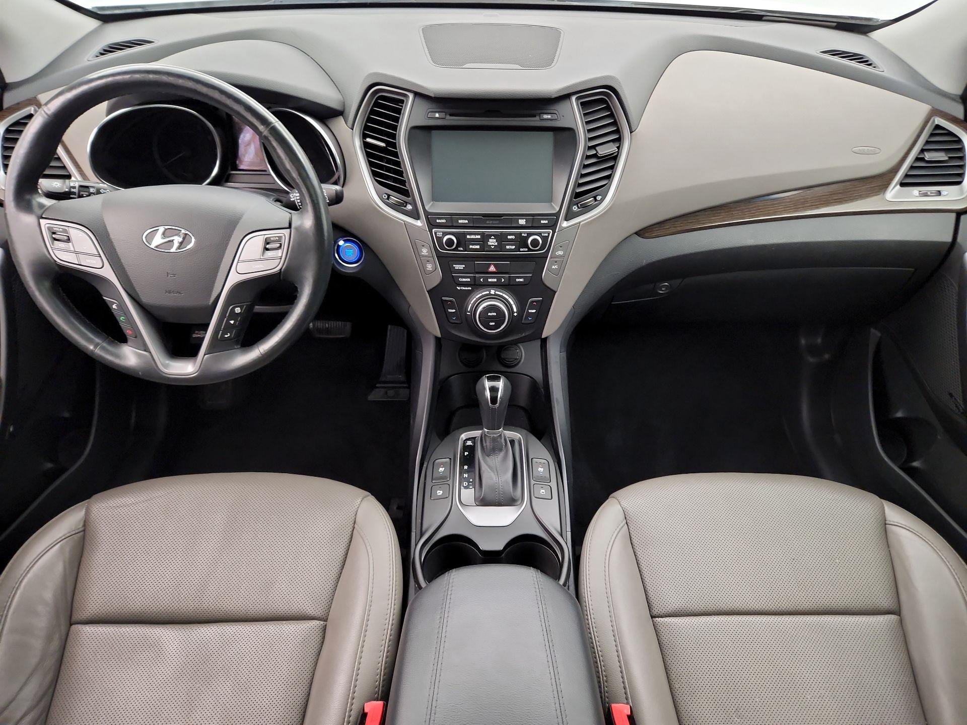 Thumbnail: 2017 Hyundai Santa Fe - 9