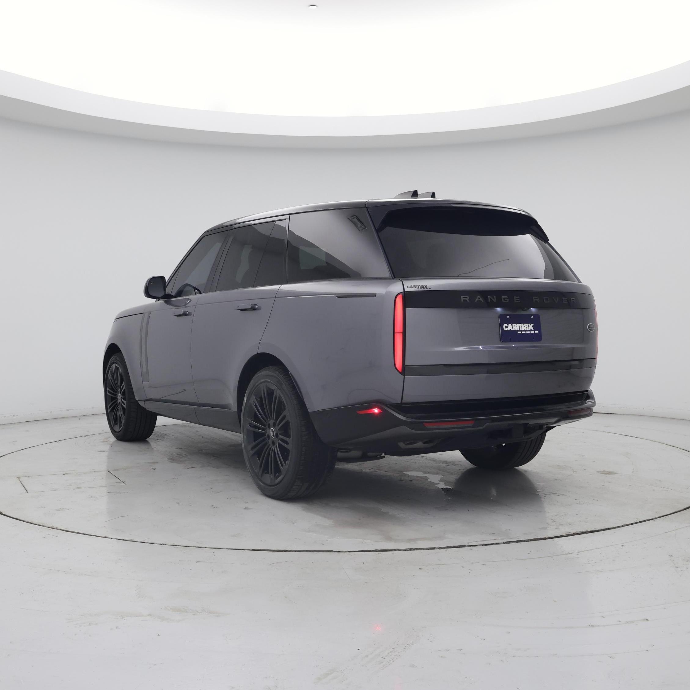 Thumbnail: 2023 Land Rover Range Rover - 2