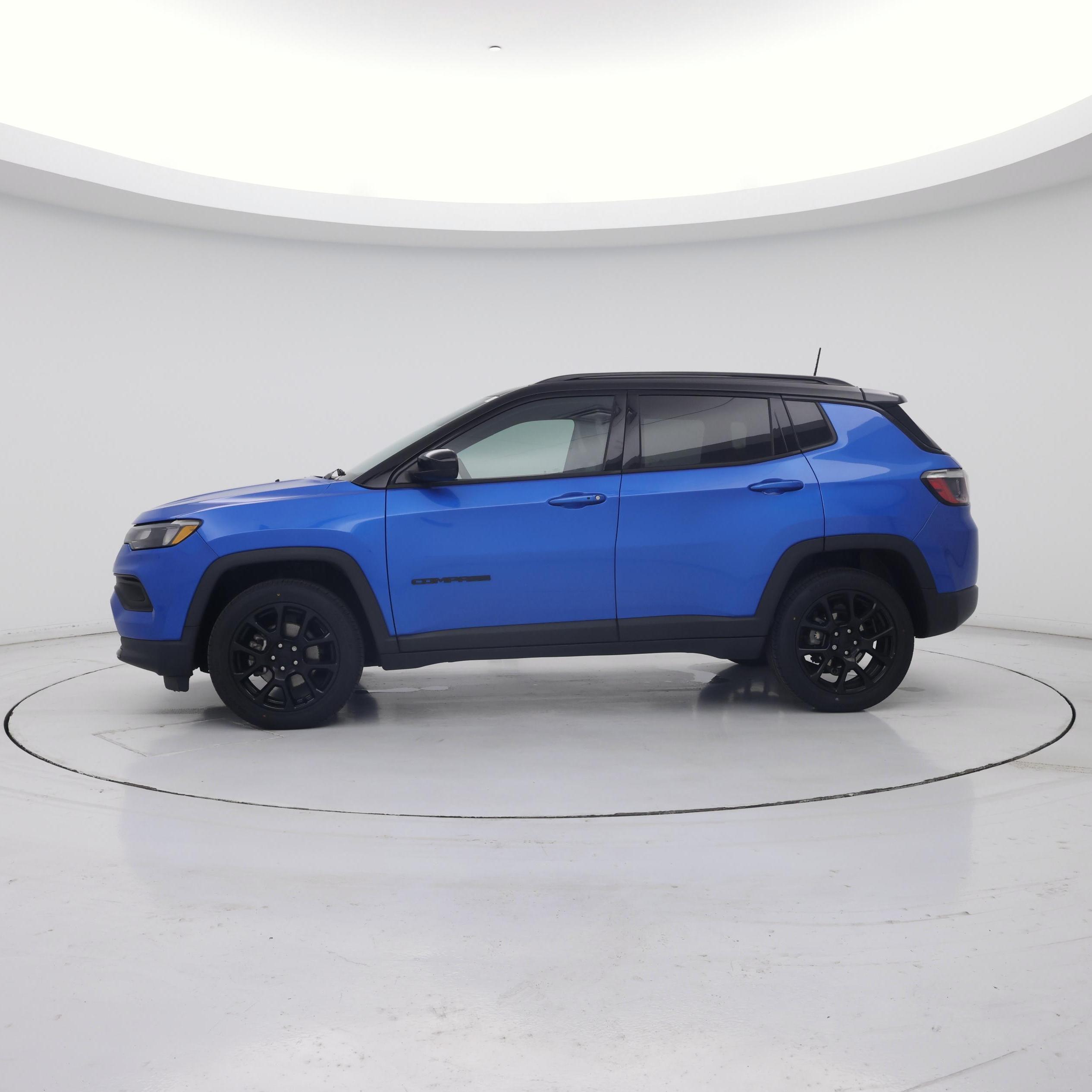 Thumbnail: 2022 Jeep Compass - 3